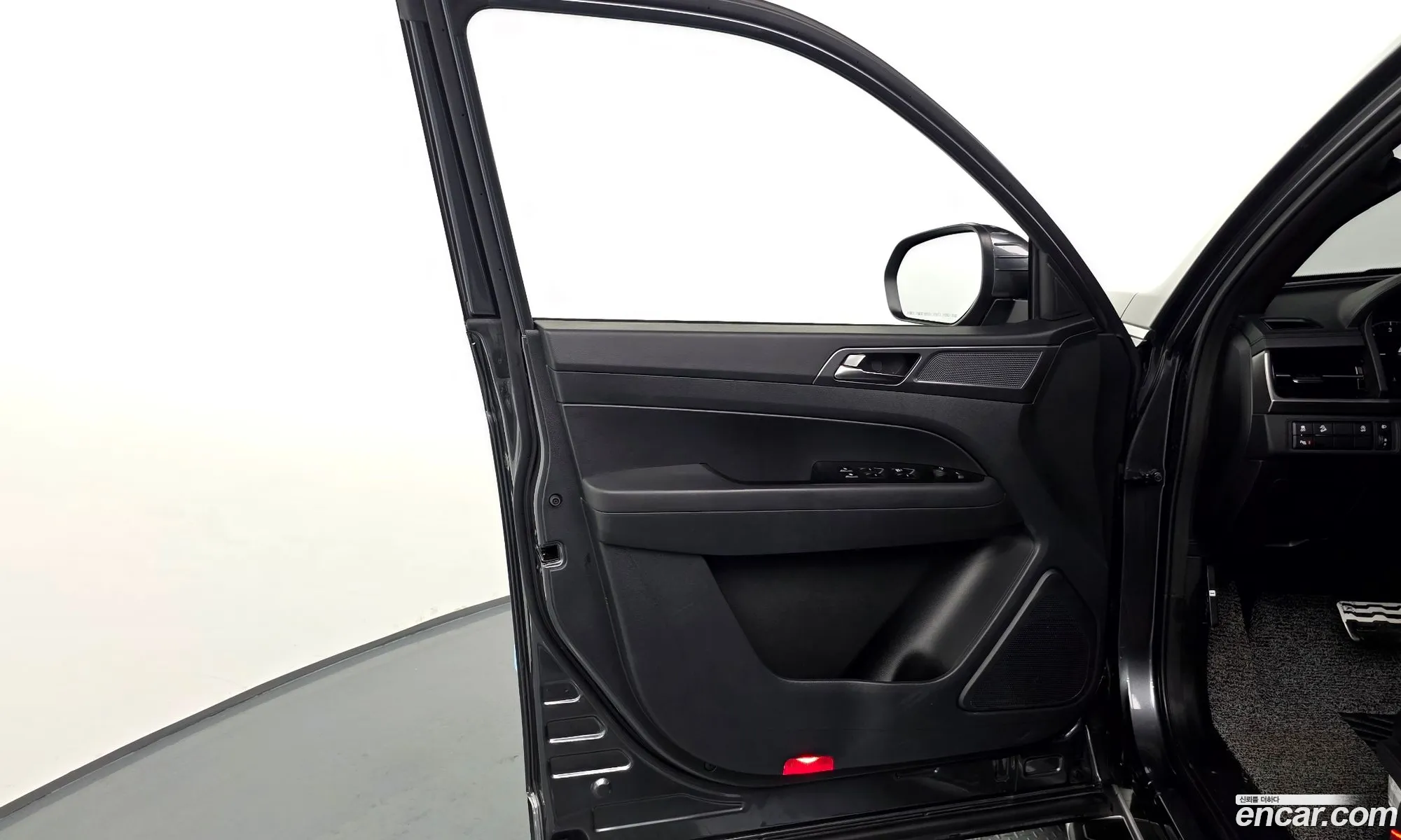 KG Mobility (SsangYong) Rexton Sports 2024 — 24