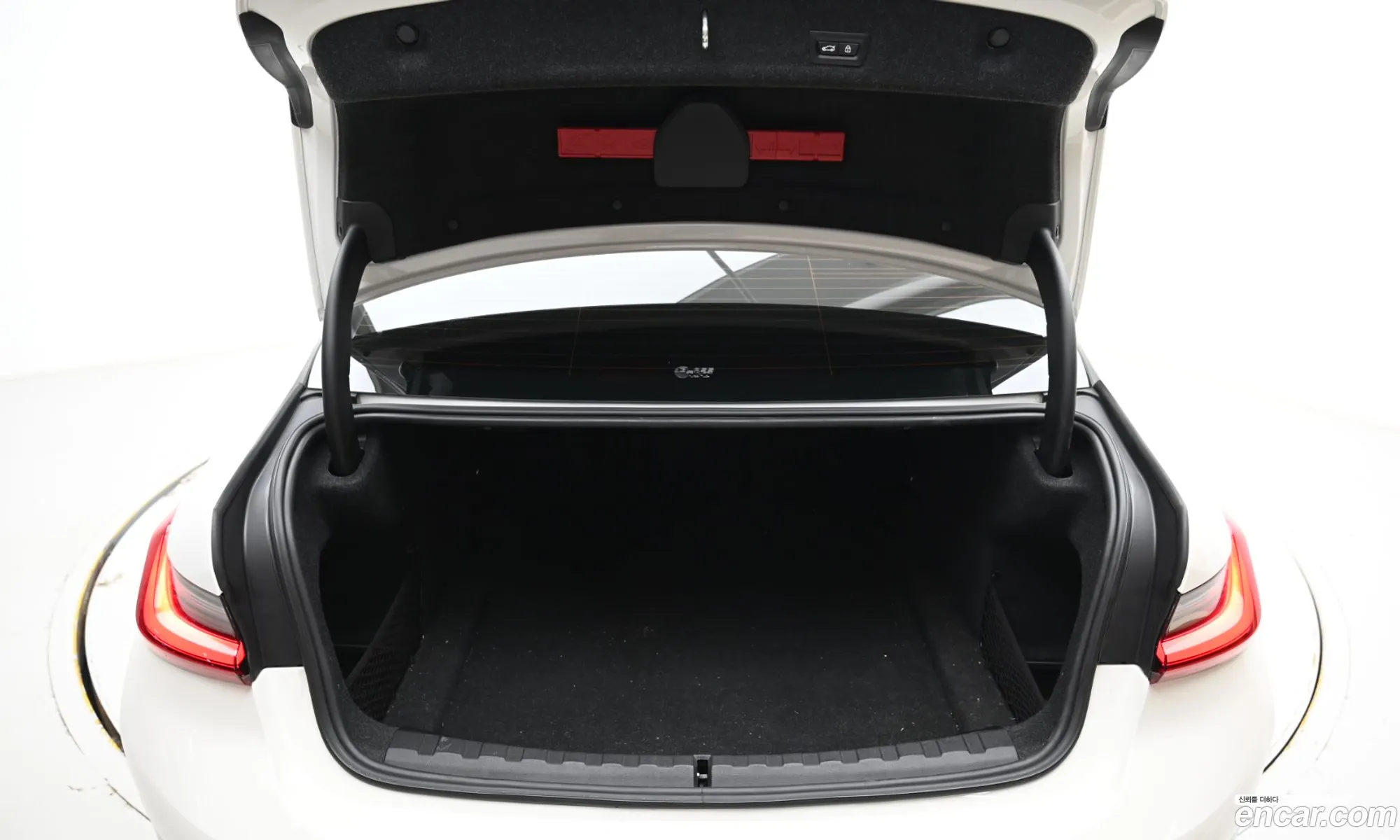 BMW 3 Series 2022 WBA5X5109NFM88427 — 11