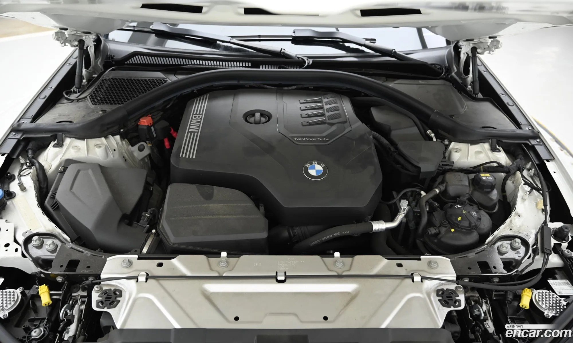 BMW 3 Series 2022 WBA5X5109NFM88427 — 3
