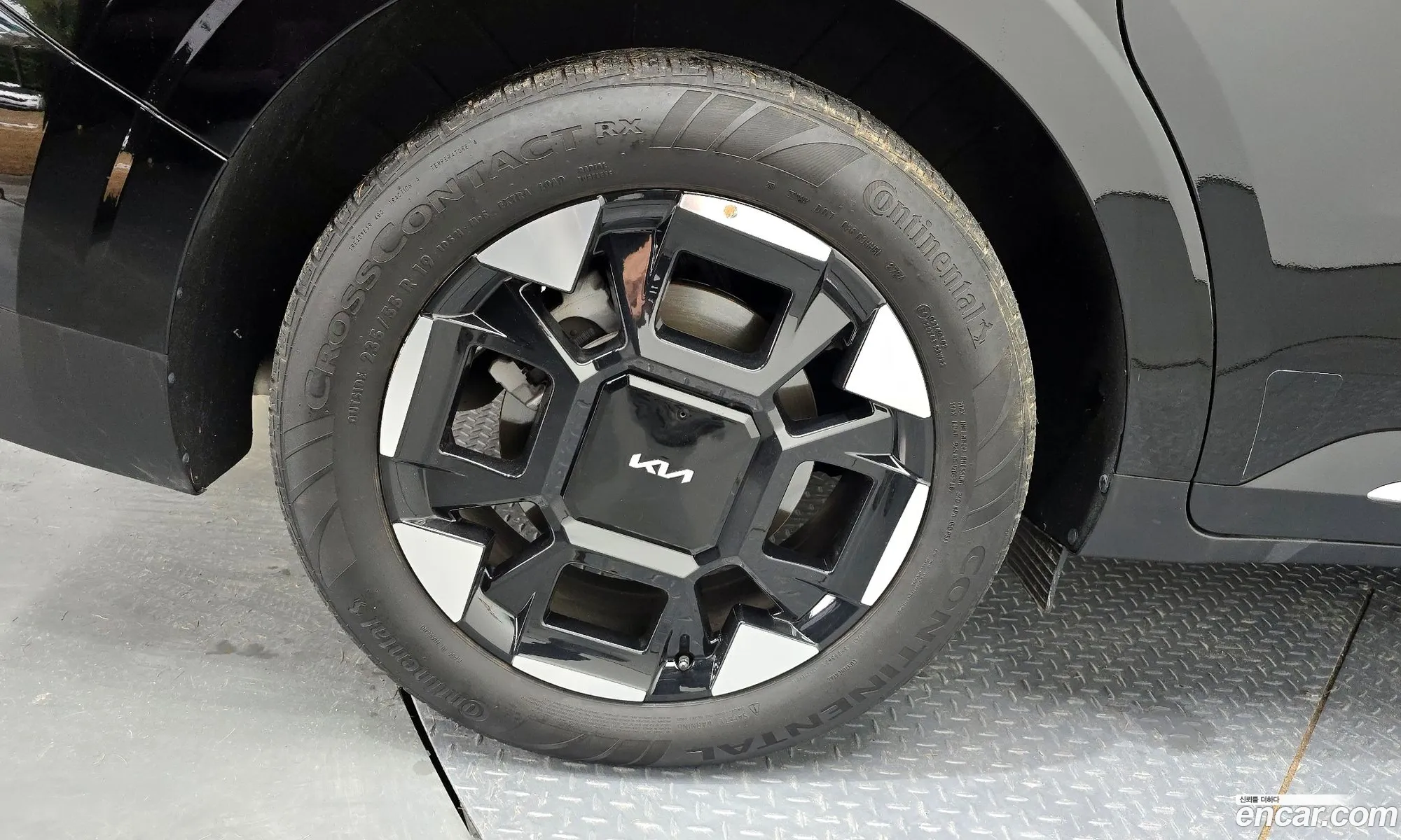 Kia Carnival 2025 KNANE81BBSS525402 — 13