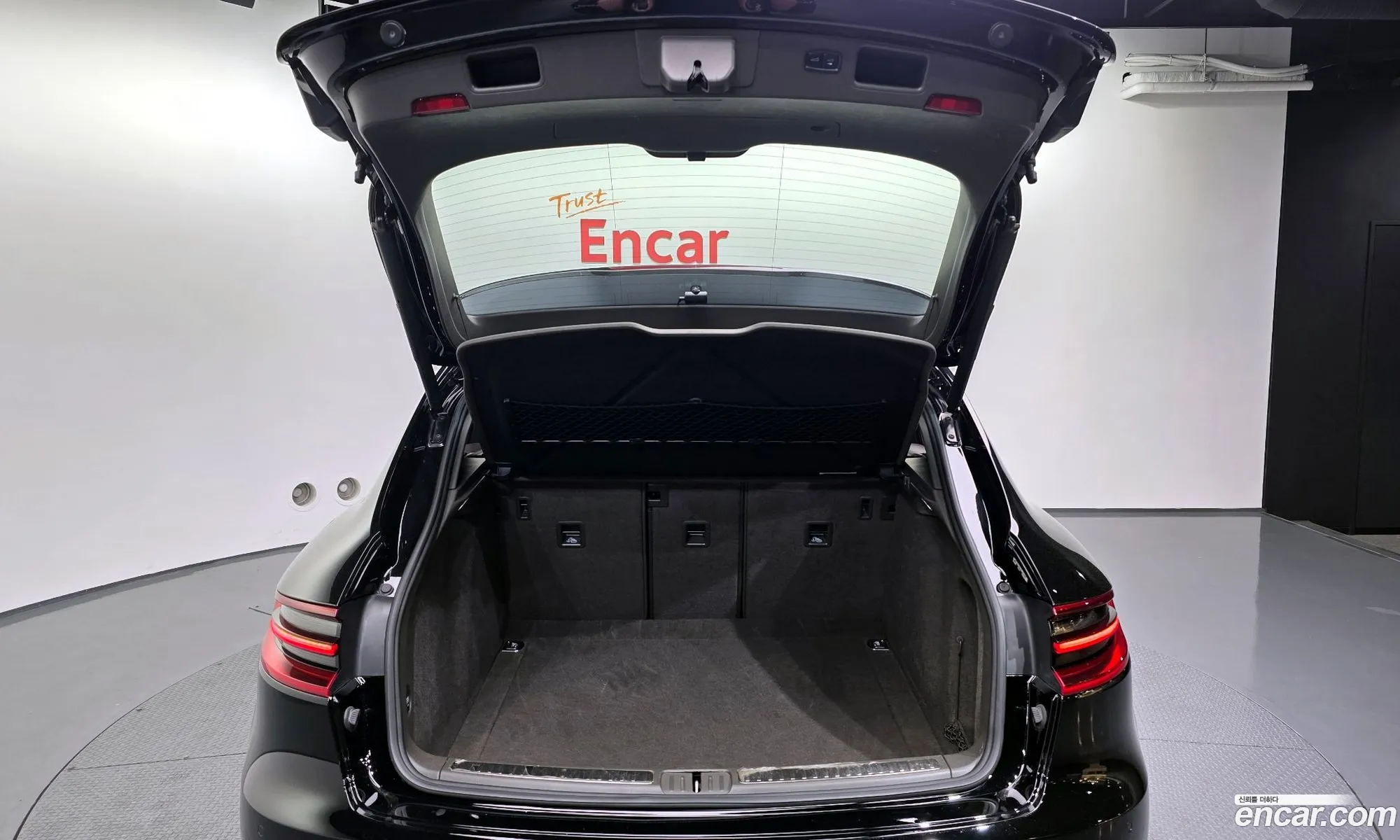 Porsche Macan 2017 WP1AF2957HLB90823 — 10