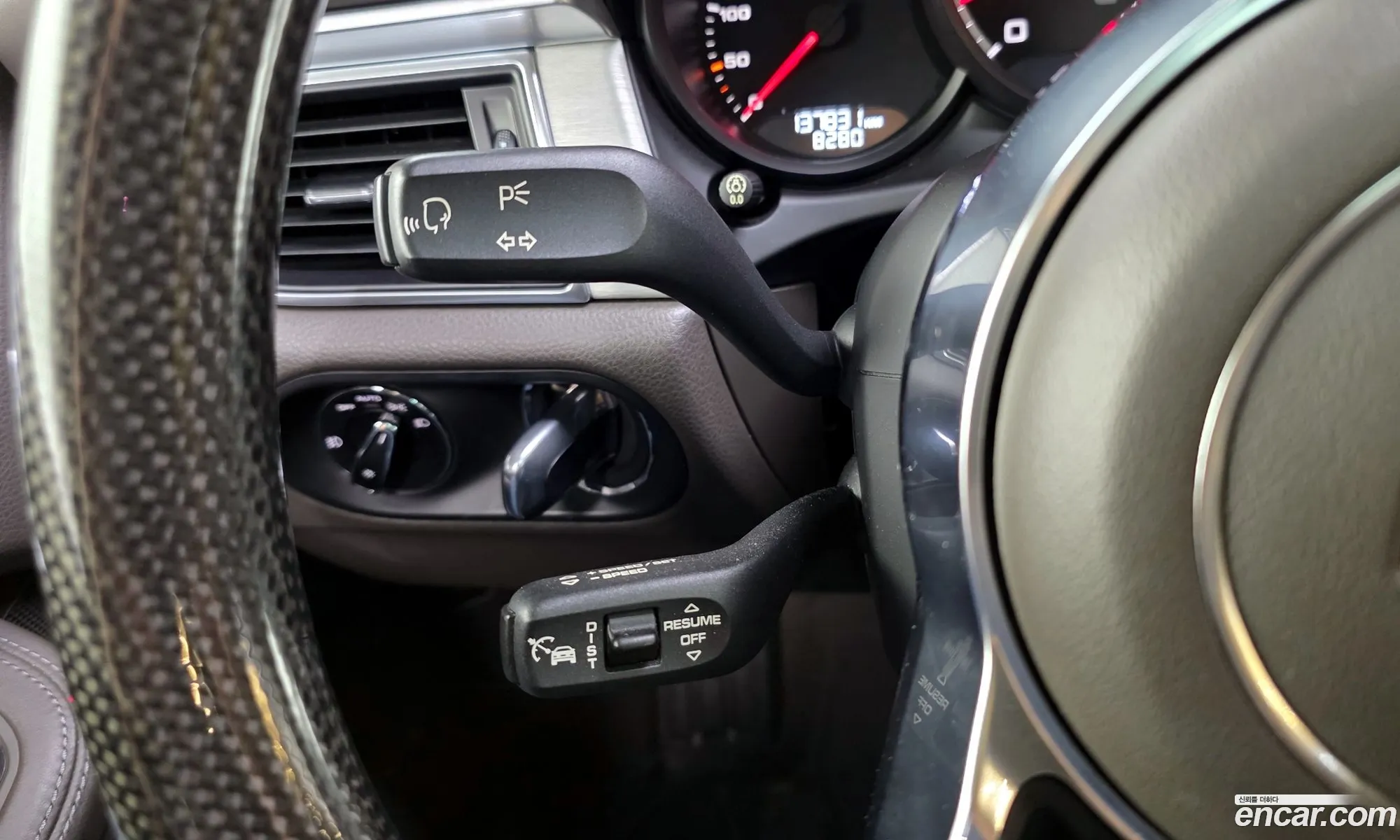 Porsche Macan 2017 WP1AF2957HLB90823 — 24