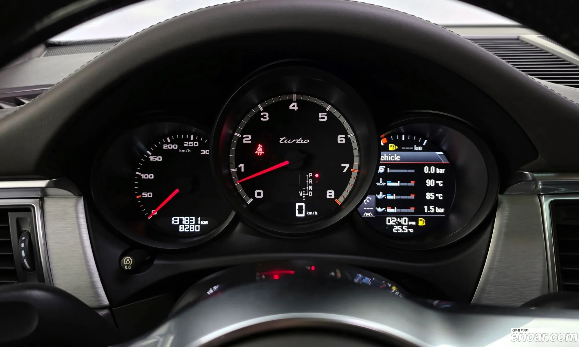 Porsche Macan 2017 WP1AF2957HLB90823 — 27
