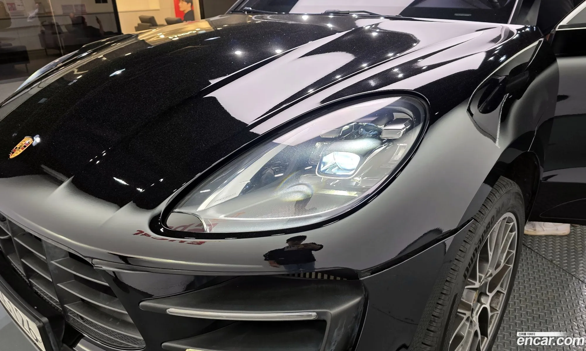 Porsche Macan 2017 WP1AF2957HLB90823 — 21