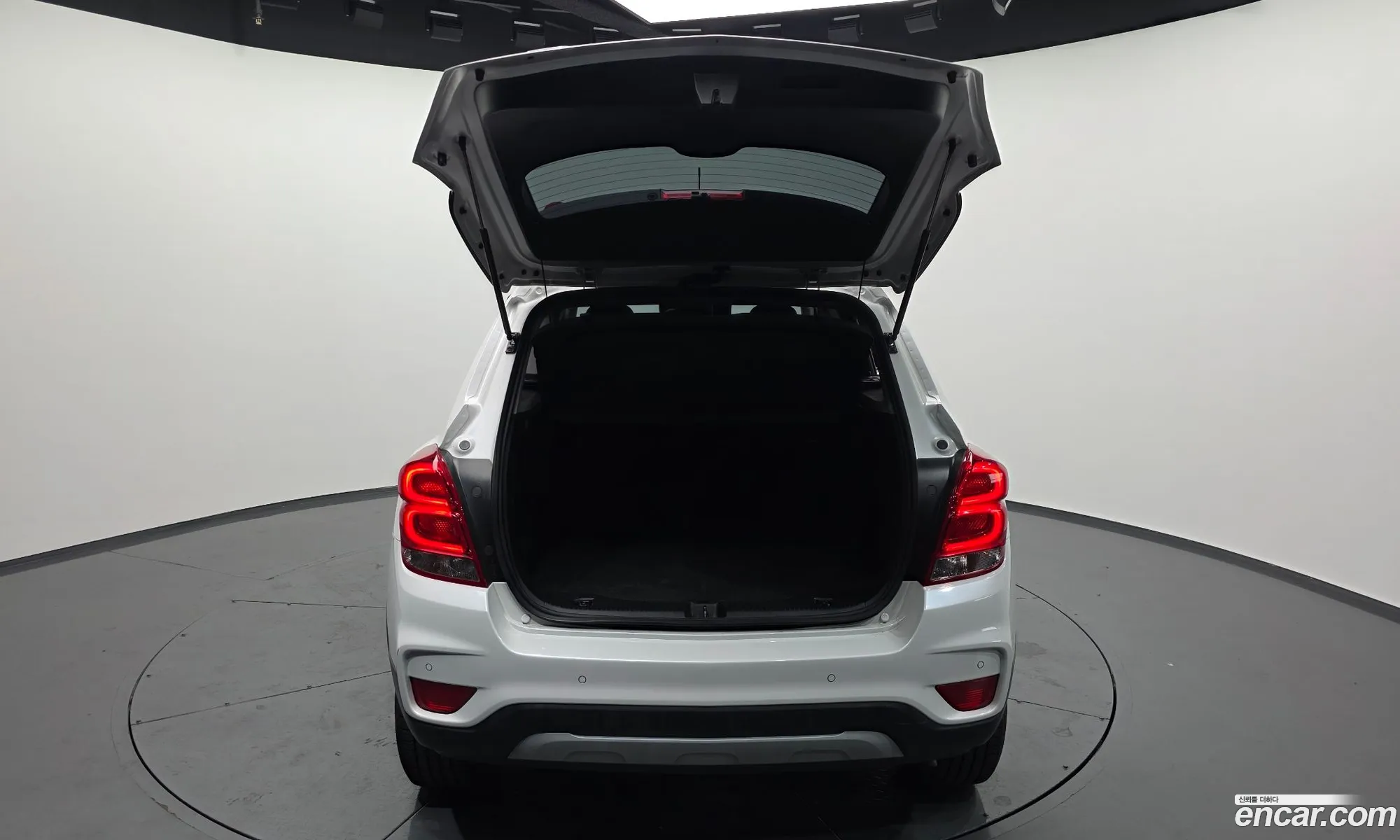 Chevrolet (GM Daewoo) Trax 2019 KLABA76BDKB805875 — 8