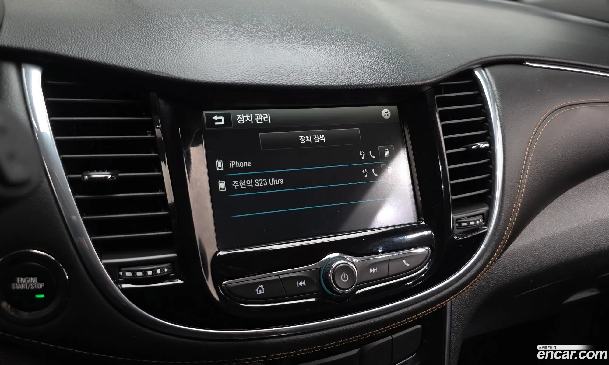 Chevrolet (GM Daewoo) Trax 2019 KLABA76BDKB805875 — 3