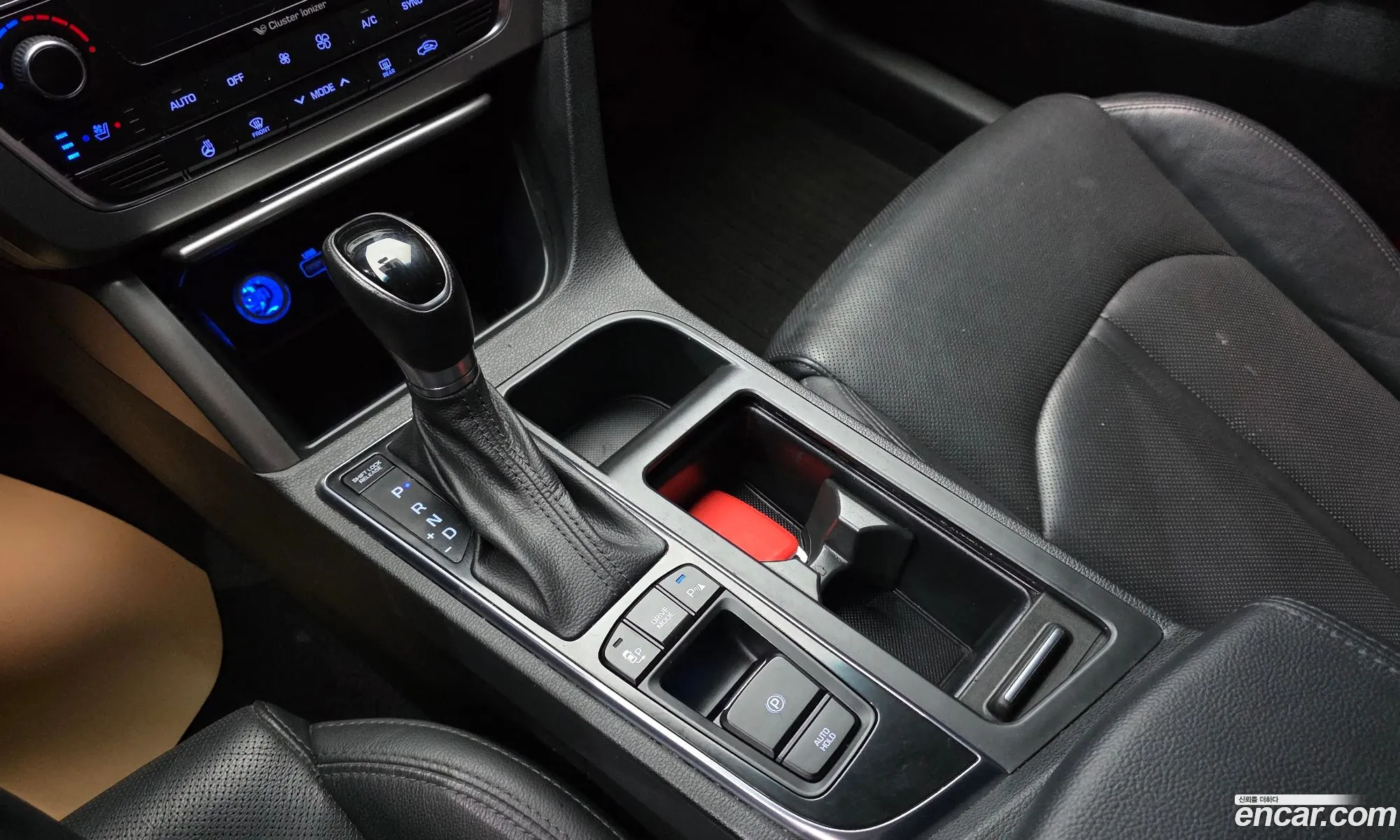 Hyundai LF Sonata 2014 KMHE341CBFA074556 — 13