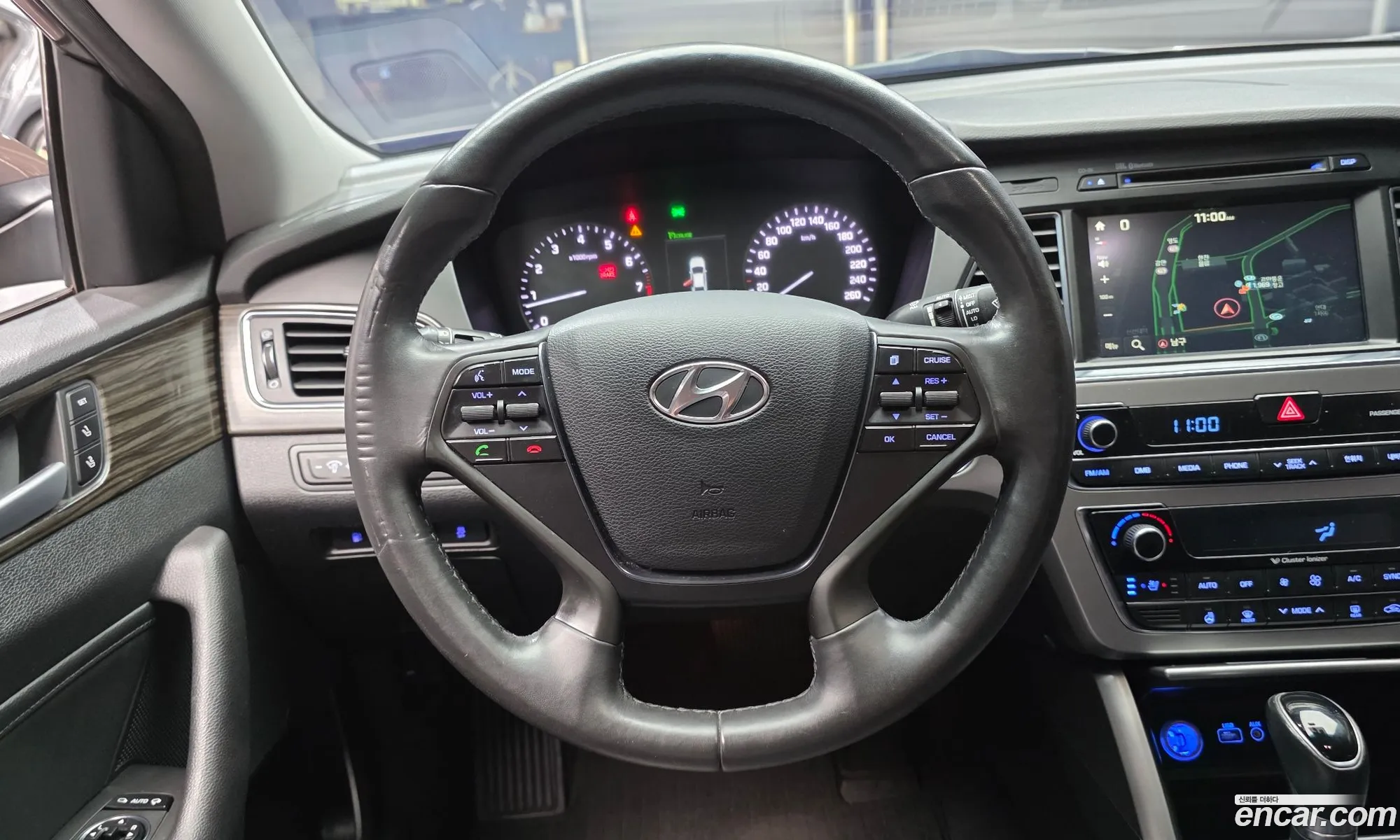 Hyundai LF Sonata 2014 KMHE341CBFA074556 — 12