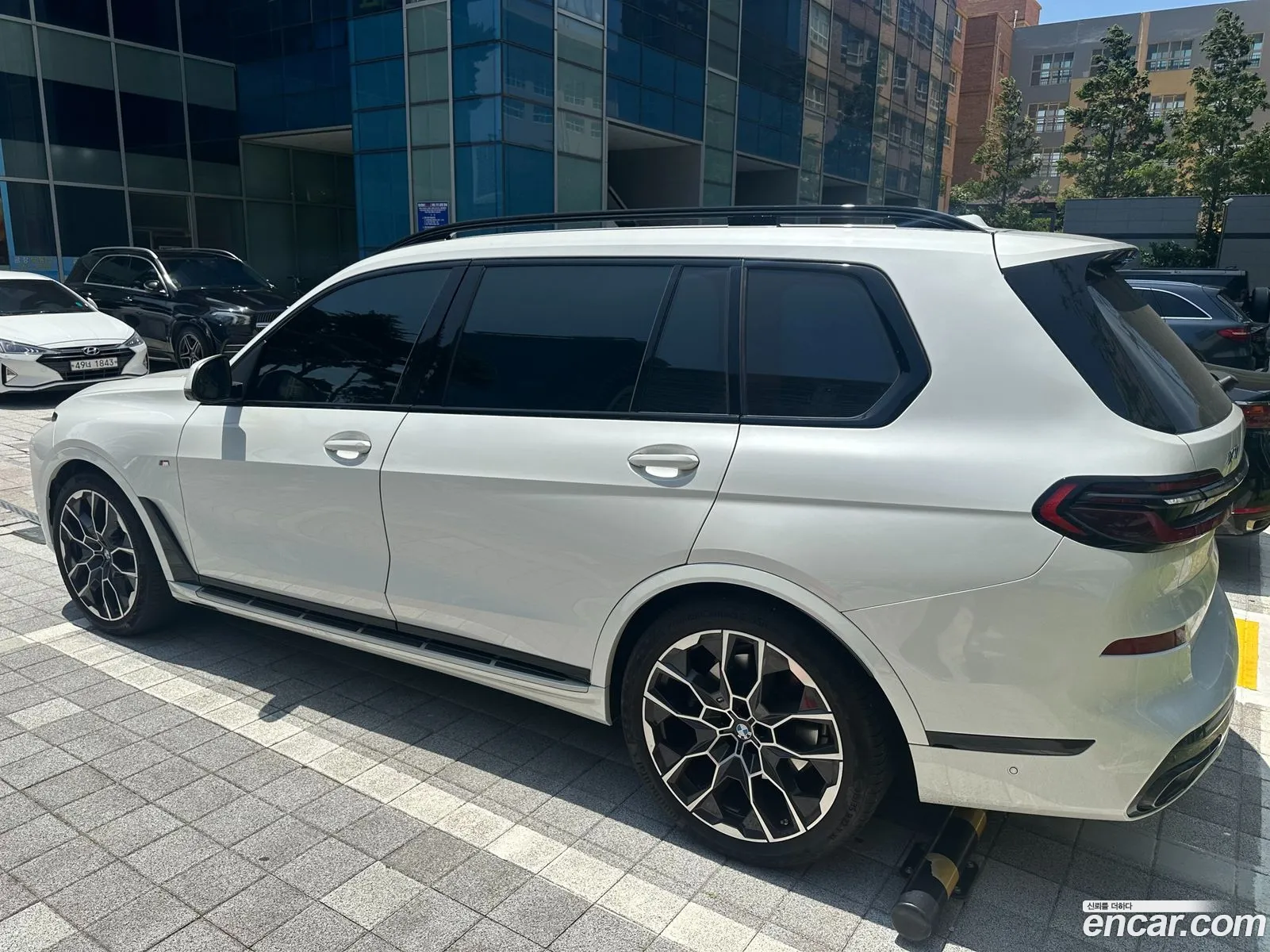 BMW X7 2024 — 12