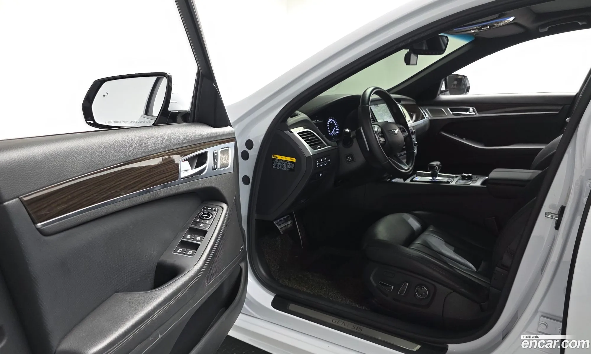 Genesis G80 2018 — 36