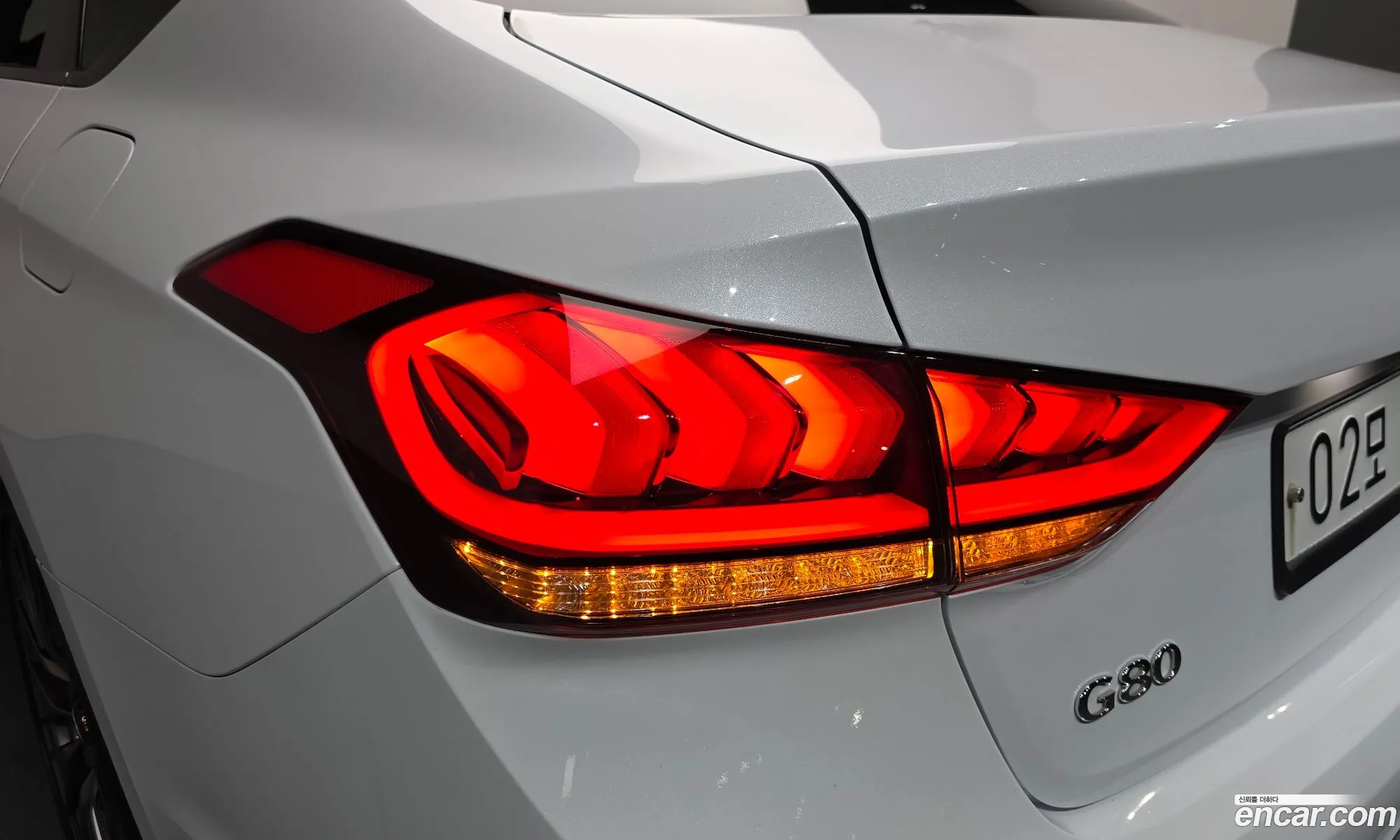 Genesis G80 2018 — 28