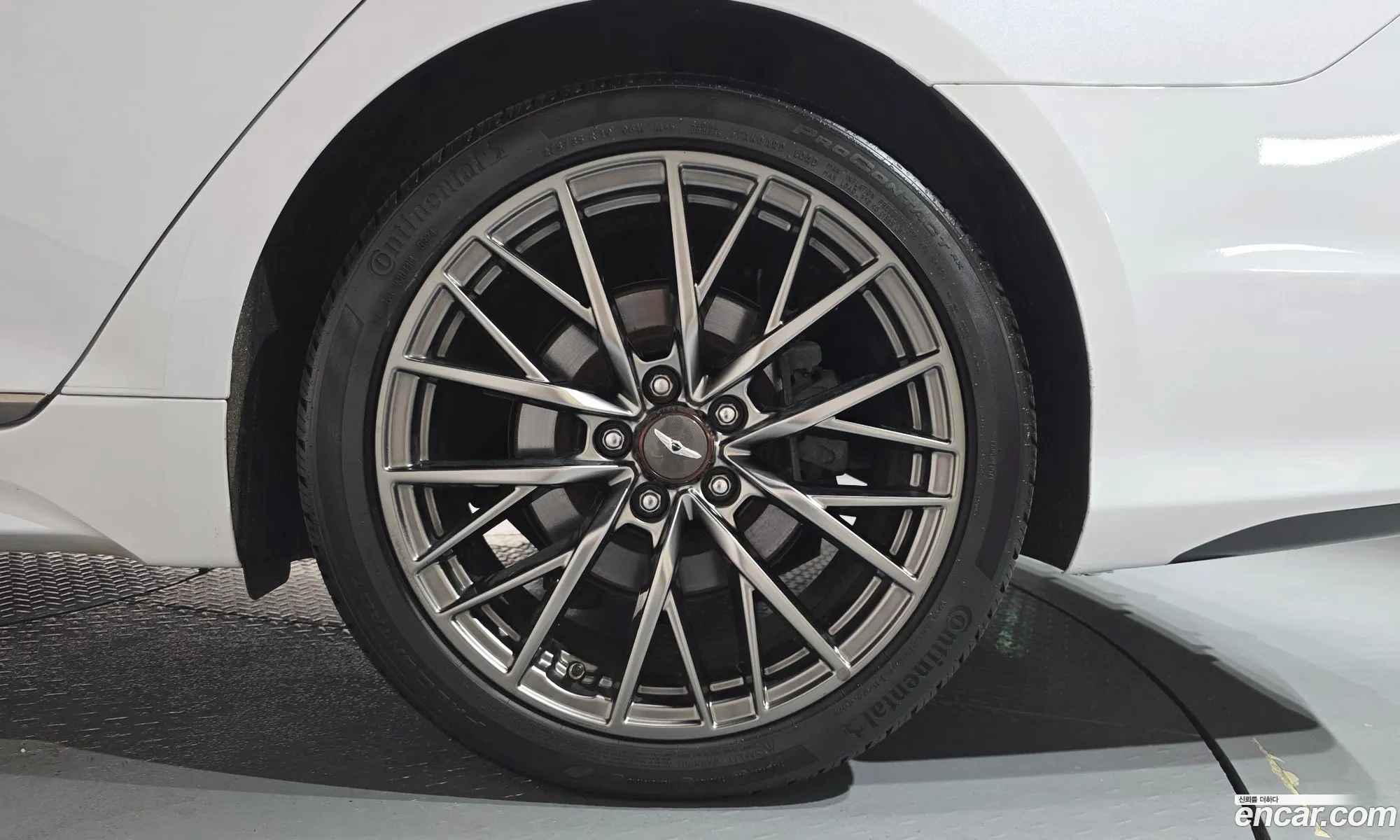 Genesis G80 2018 — 6