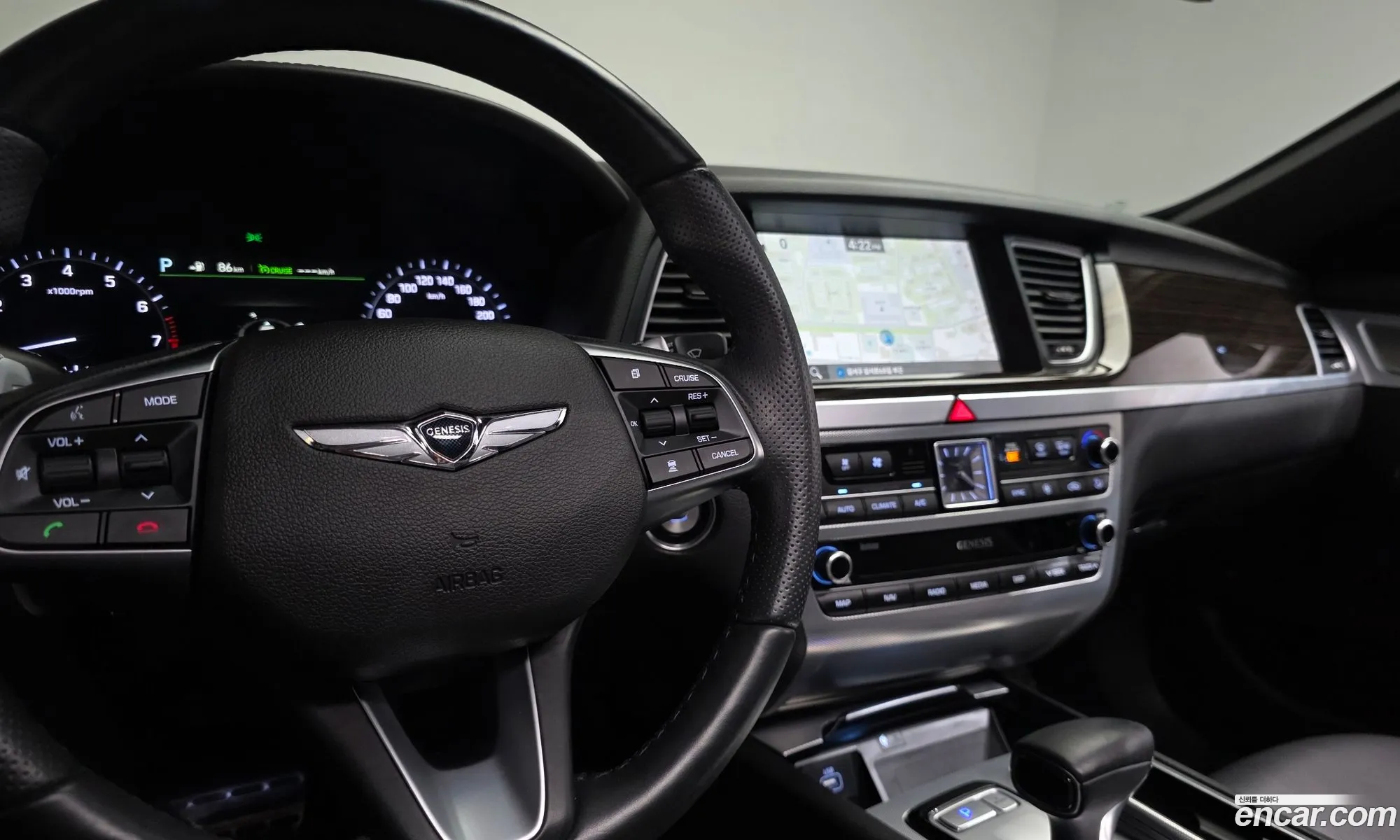 Genesis G80 2018 — 19