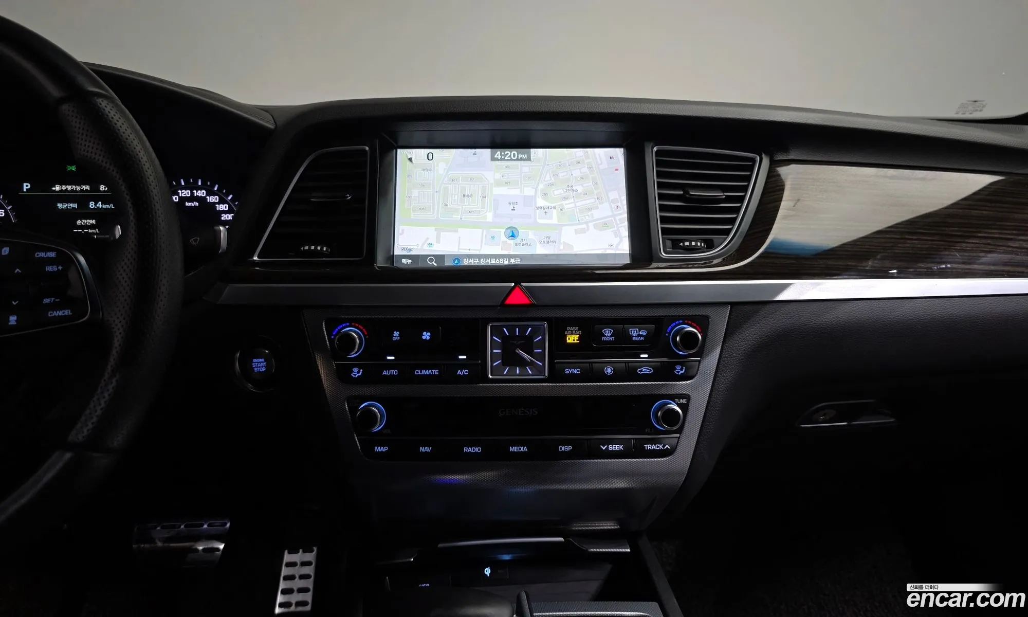 Genesis G80 2018 — 18