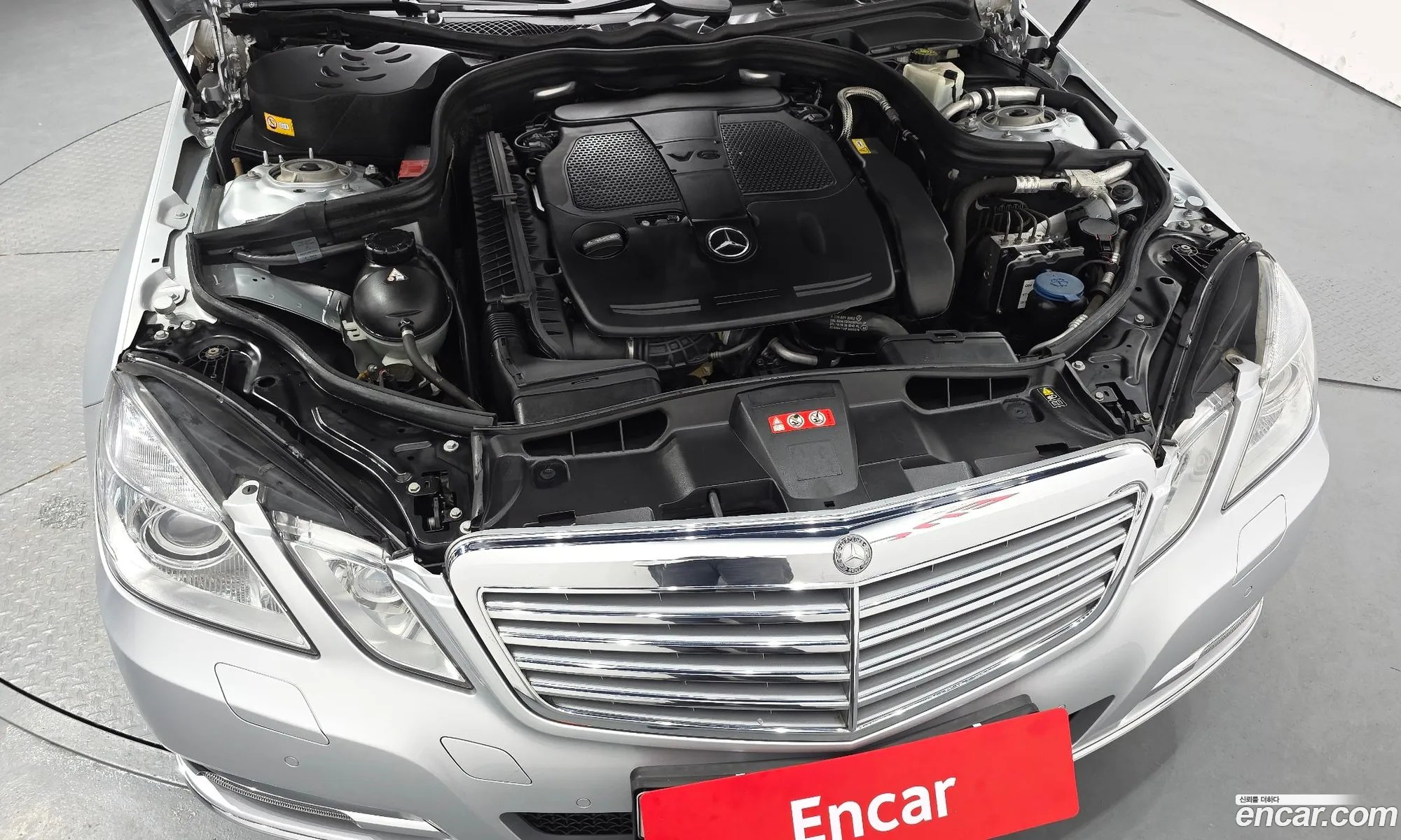 Mercedes-Benz E-Class W212 2013 WDDHF5FB5DA760339 — 18