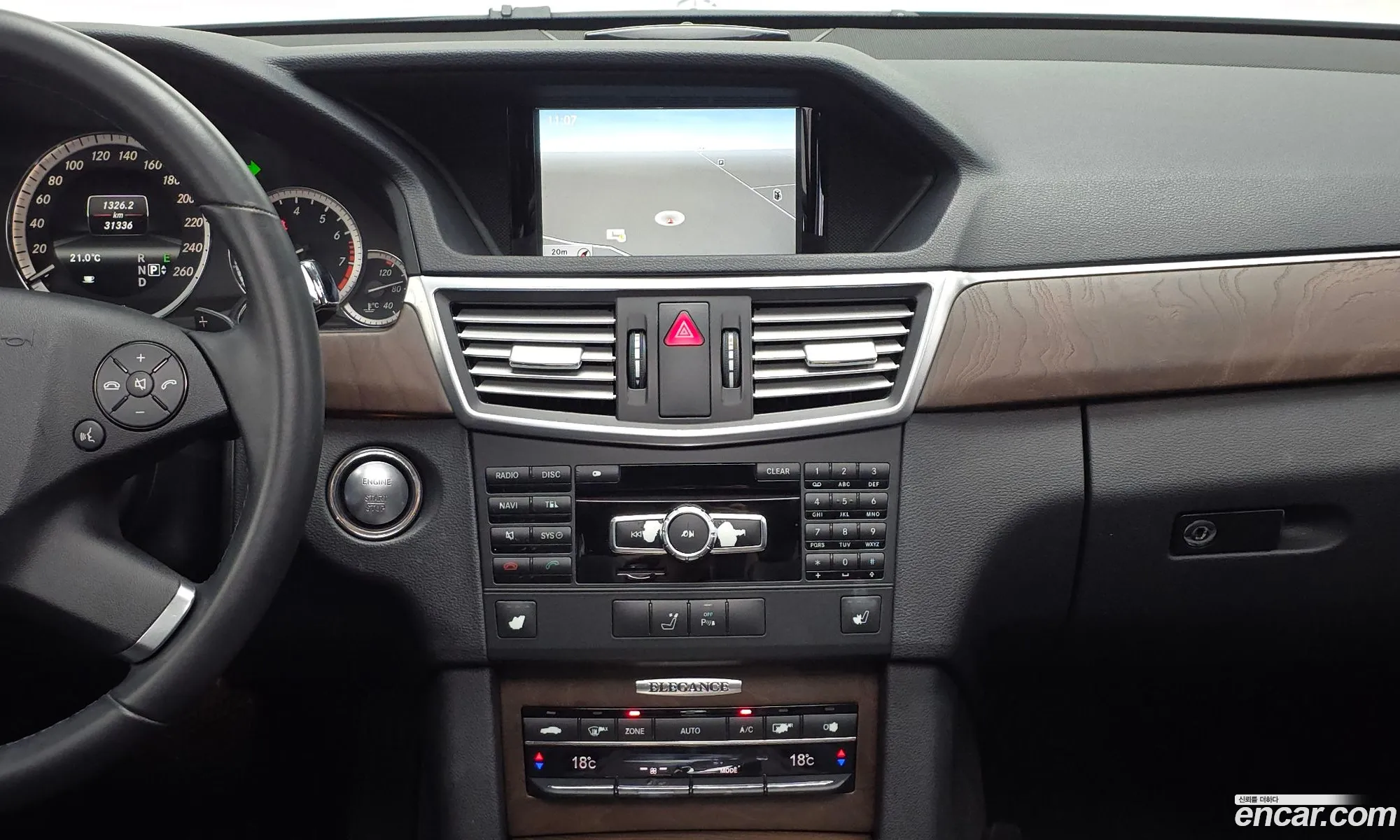 Mercedes-Benz E-Class W212 2013 WDDHF5FB5DA760339 — 29