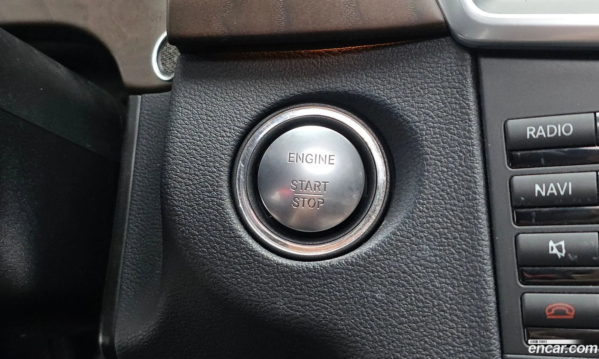 Mercedes-Benz E-Class W212 2013 WDDHF5FB5DA760339 — 12