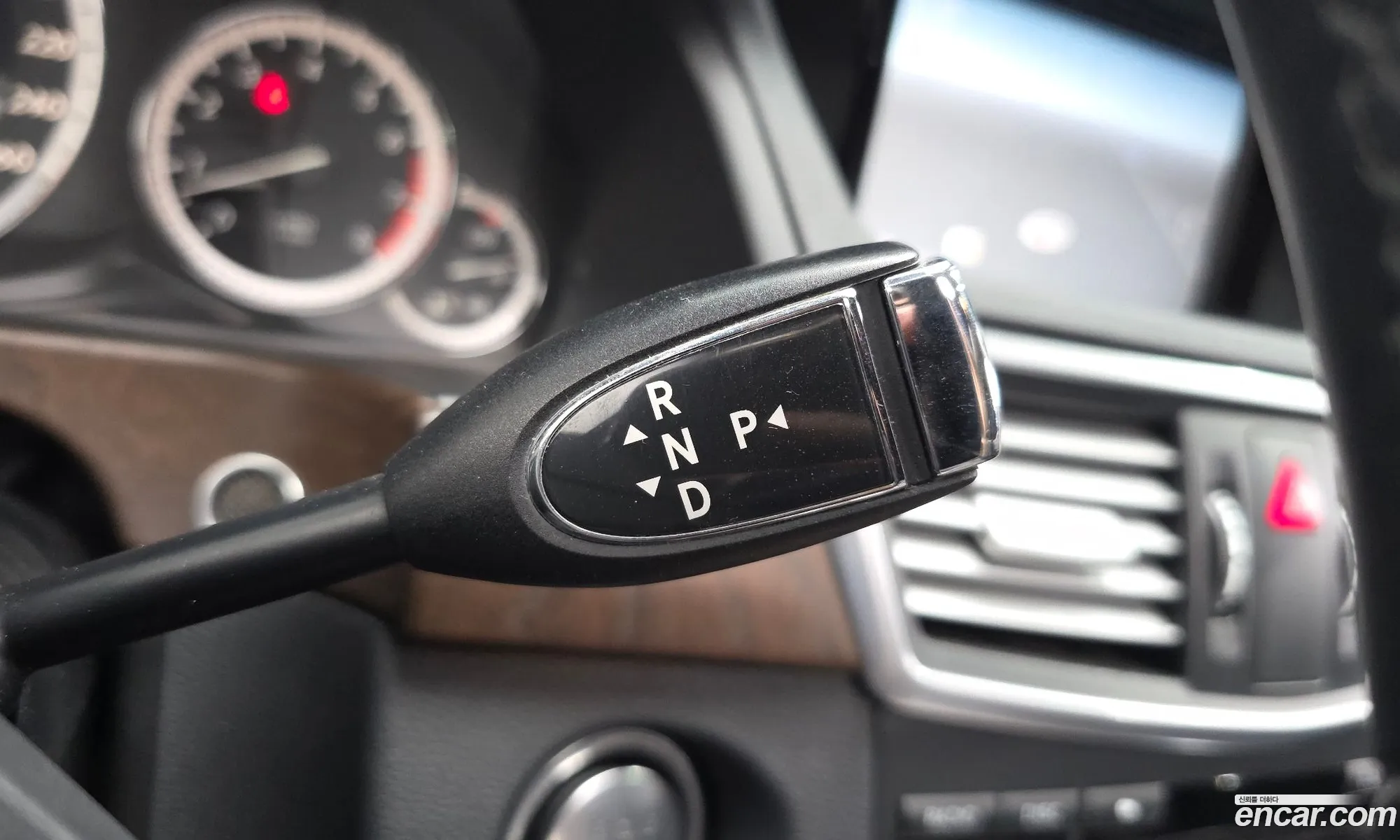 Mercedes-Benz E-Class W212 2013 WDDHF5FB5DA760339 — 15