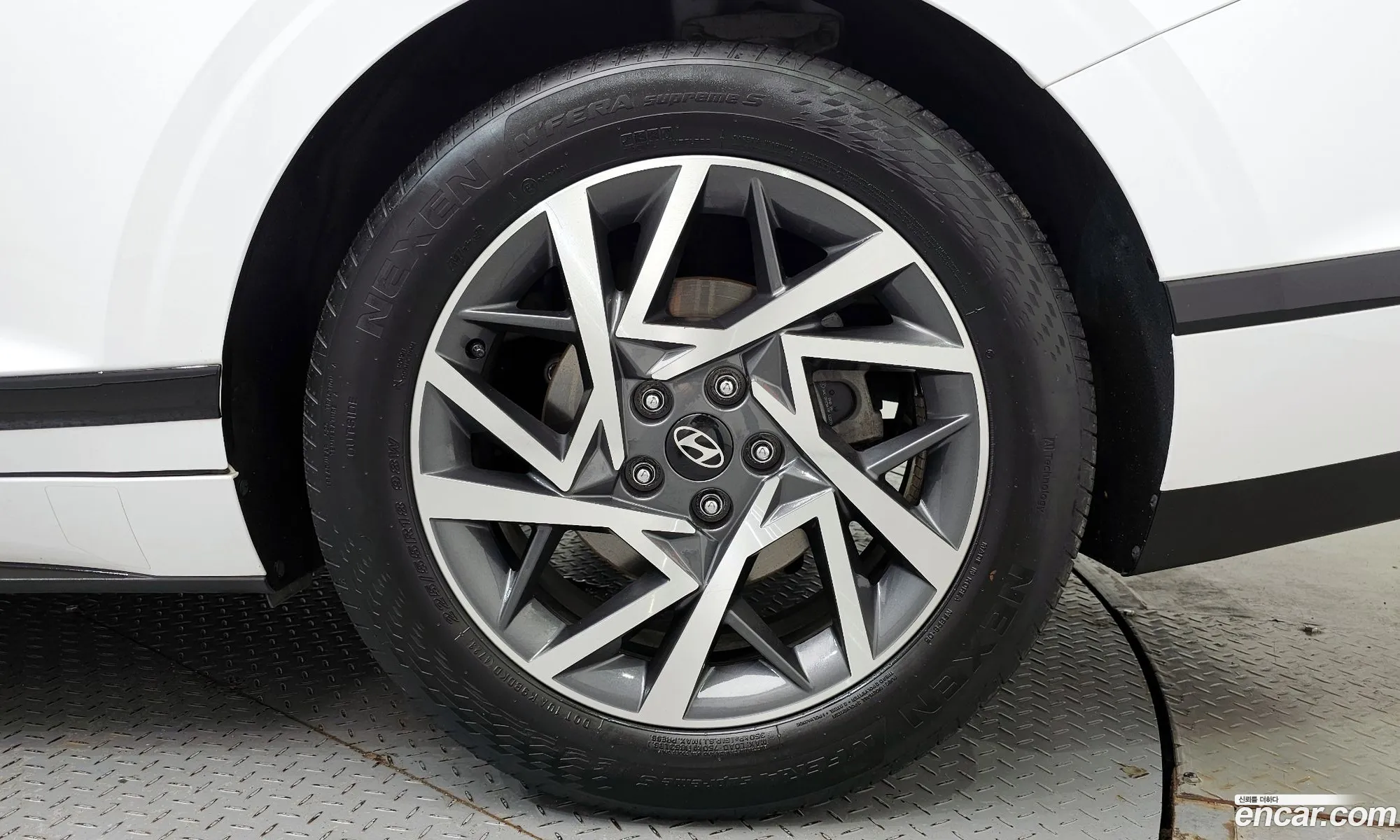 Hyundai Grandeur 2024 KMHN141DBRA065317 — 19