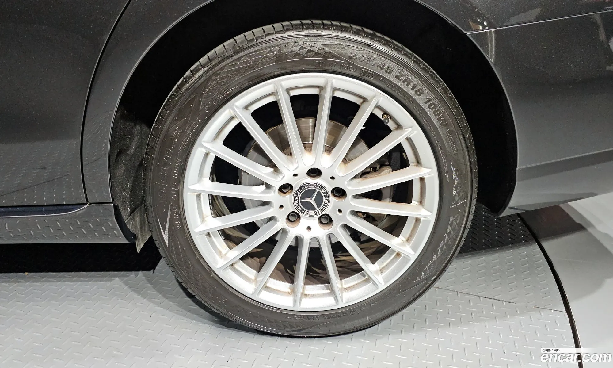 Mercedes-Benz E-Class W213 2022 — 10