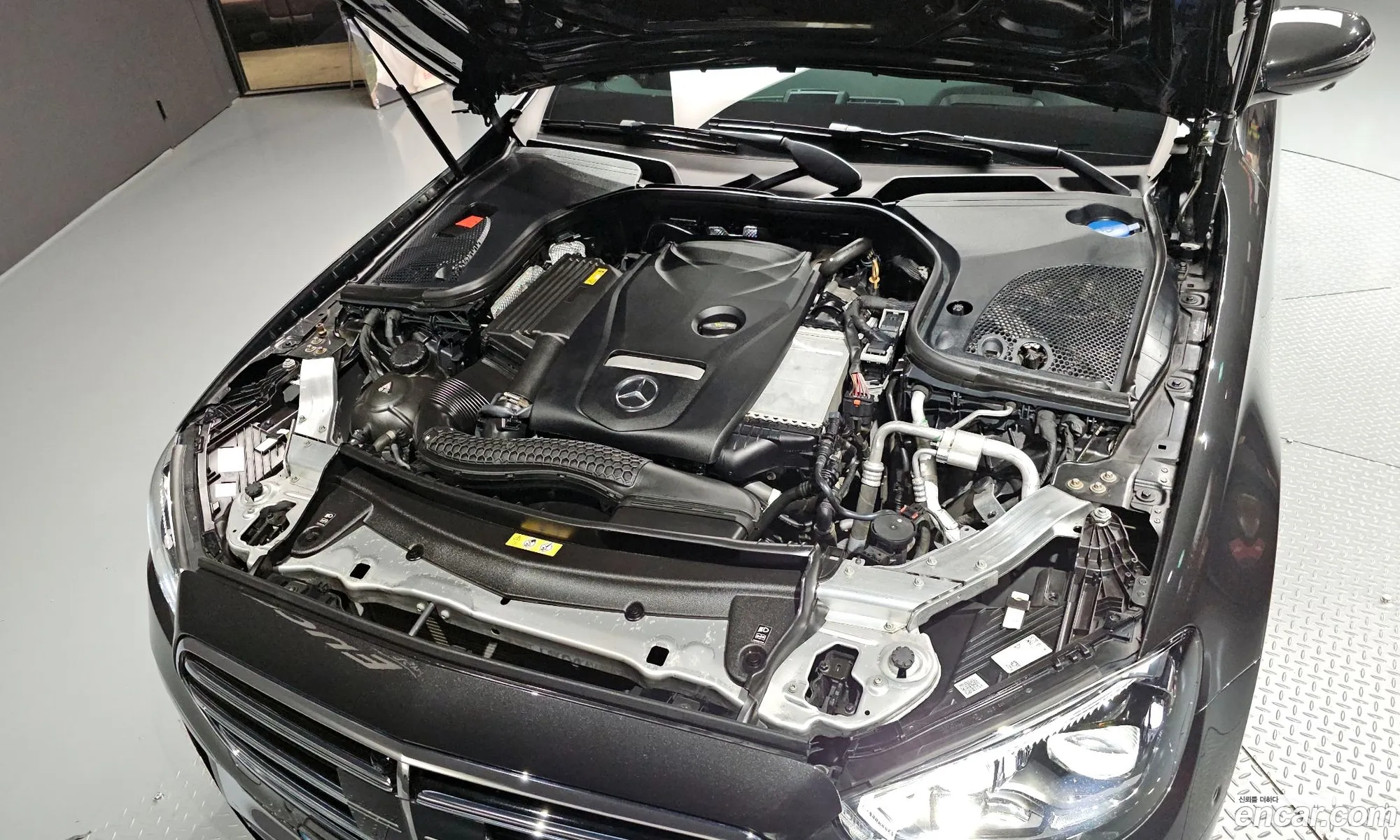 Mercedes-Benz E-Class W213 2022 — 21