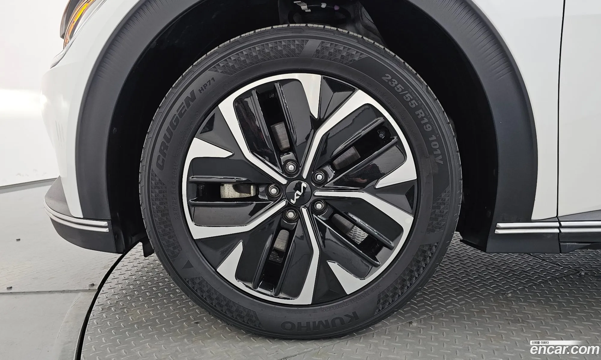 Kia EV6 2021 — 28