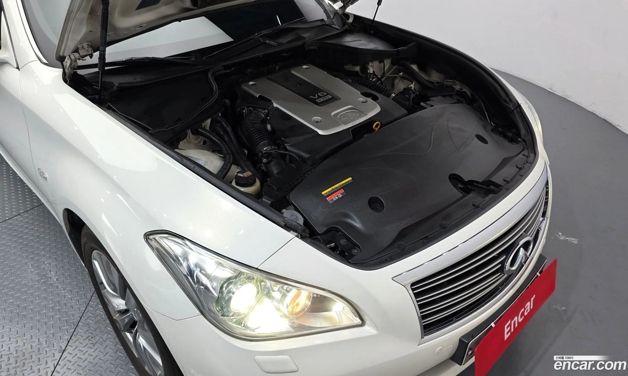 Infiniti M37