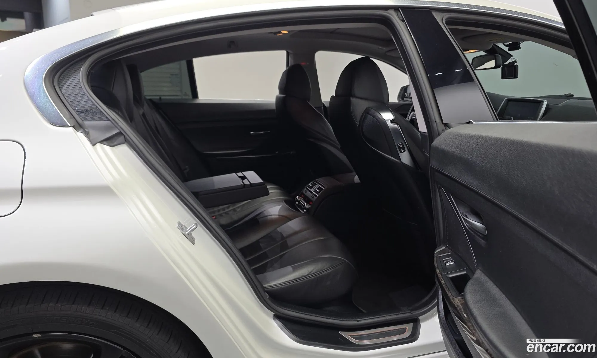 BMW 6 Series 2013 WBA6A8103DDZ27199 — 18