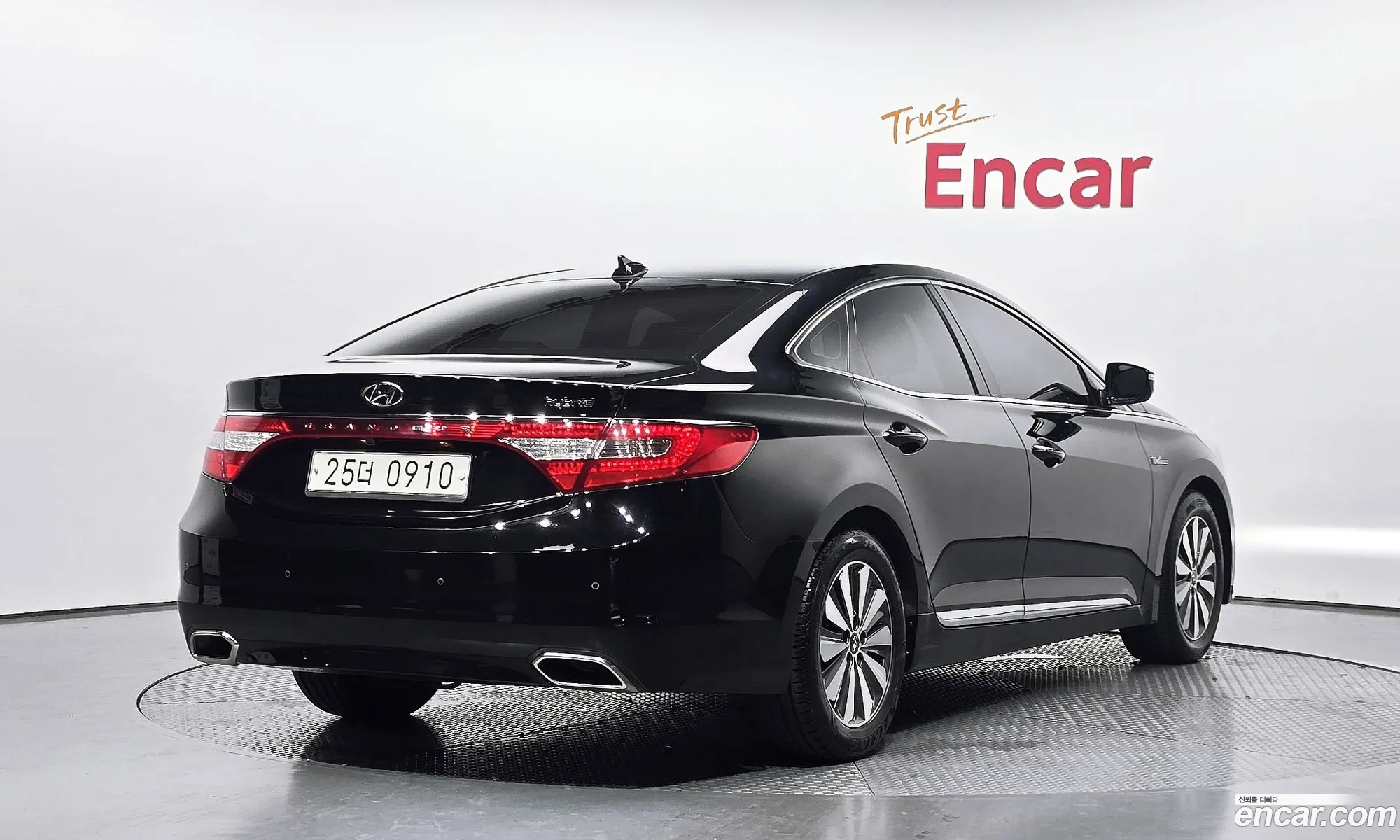 Hyundai Grandeur HG Hybrid 2015 — 5