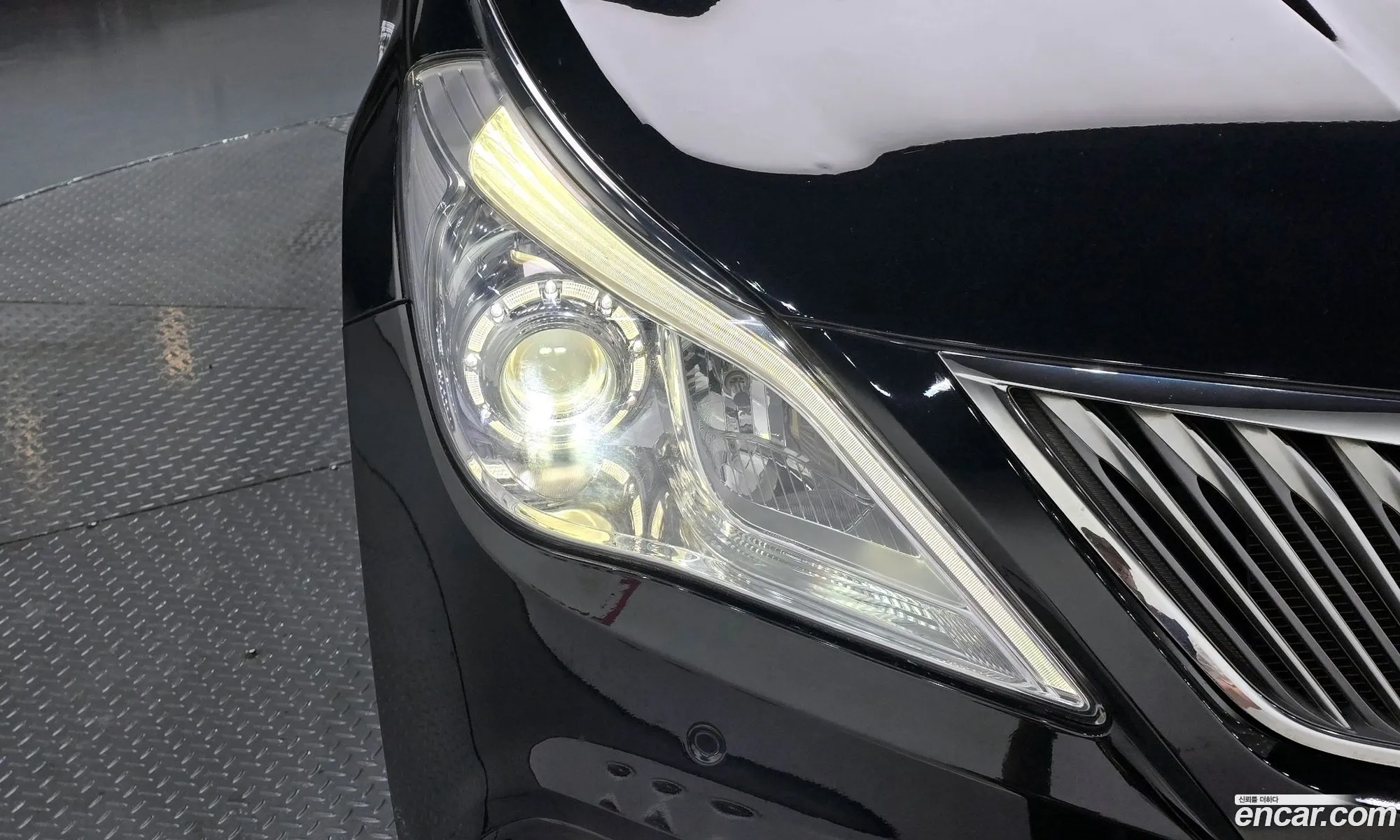 Hyundai Grandeur HG Hybrid 2015 — 10