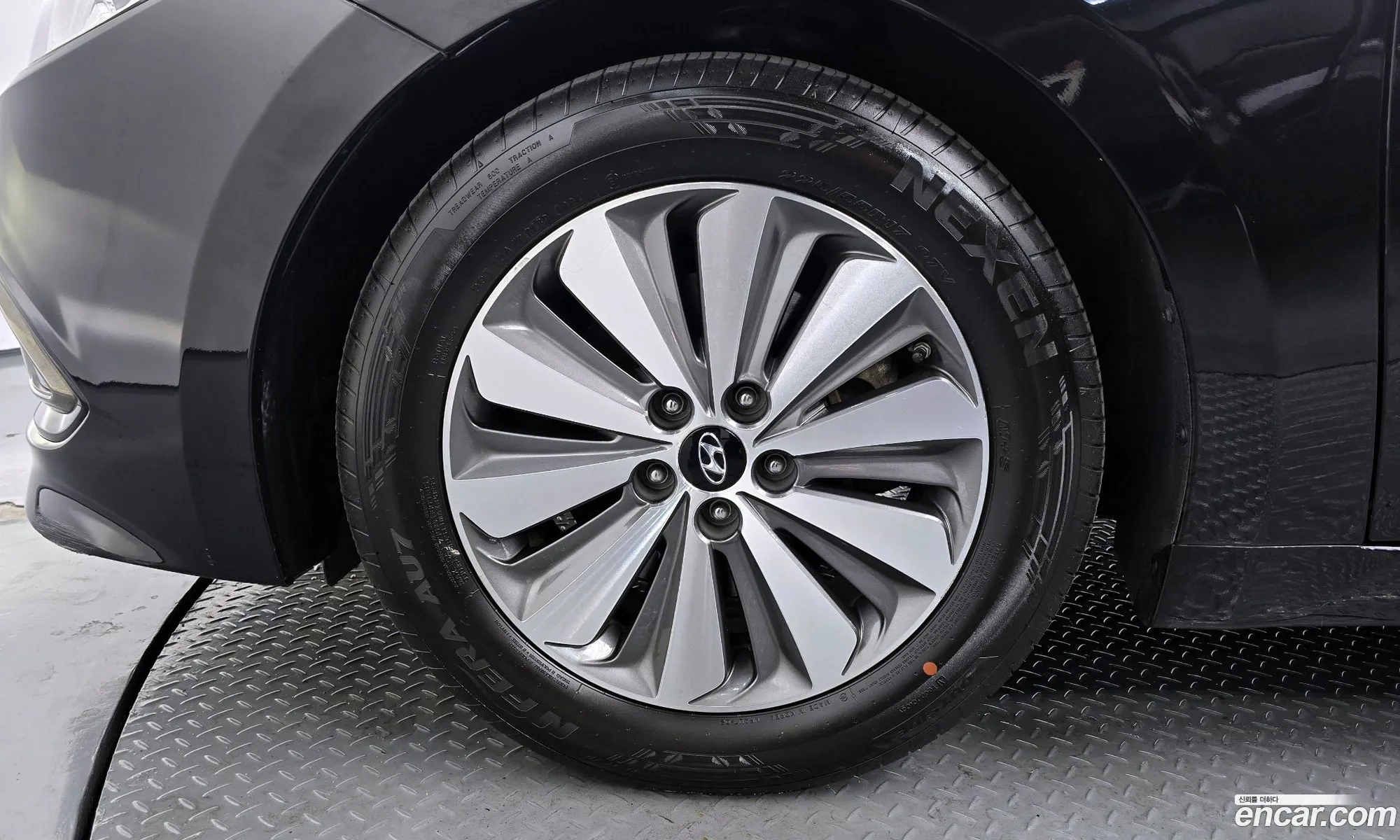 Hyundai Grandeur HG Hybrid 2015 — 13