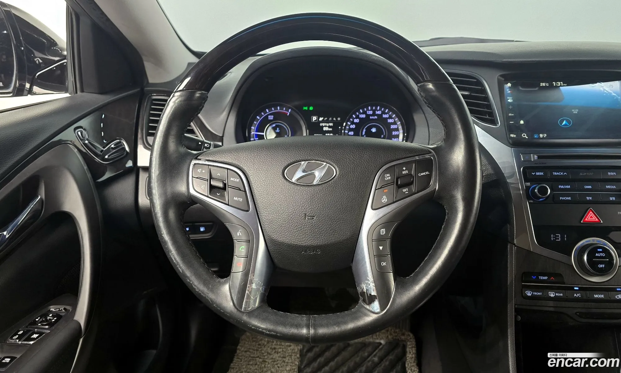 Hyundai Grandeur HG Hybrid 2015 — 2