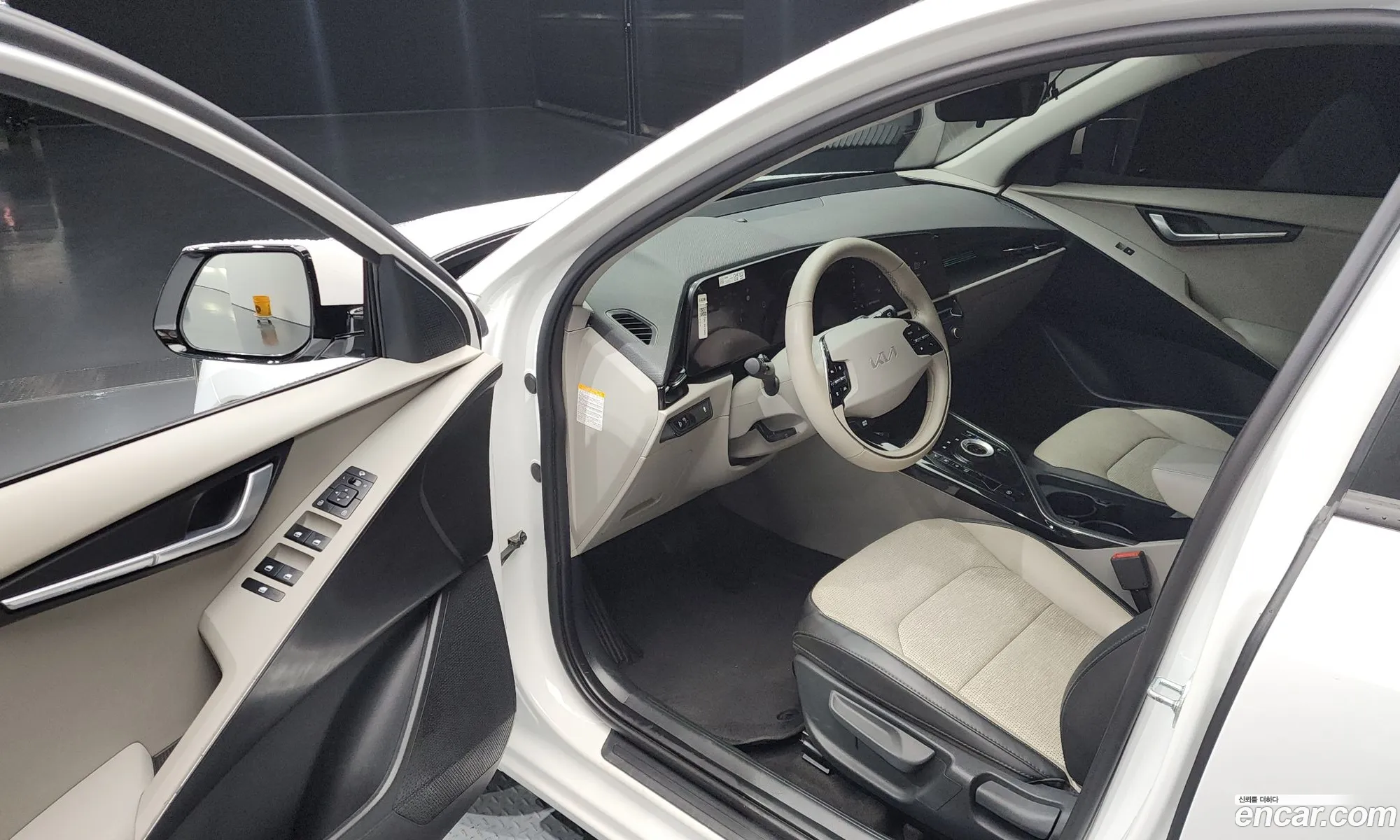 Kia Niro EV 2022 KNACP811FPA017205 — 8