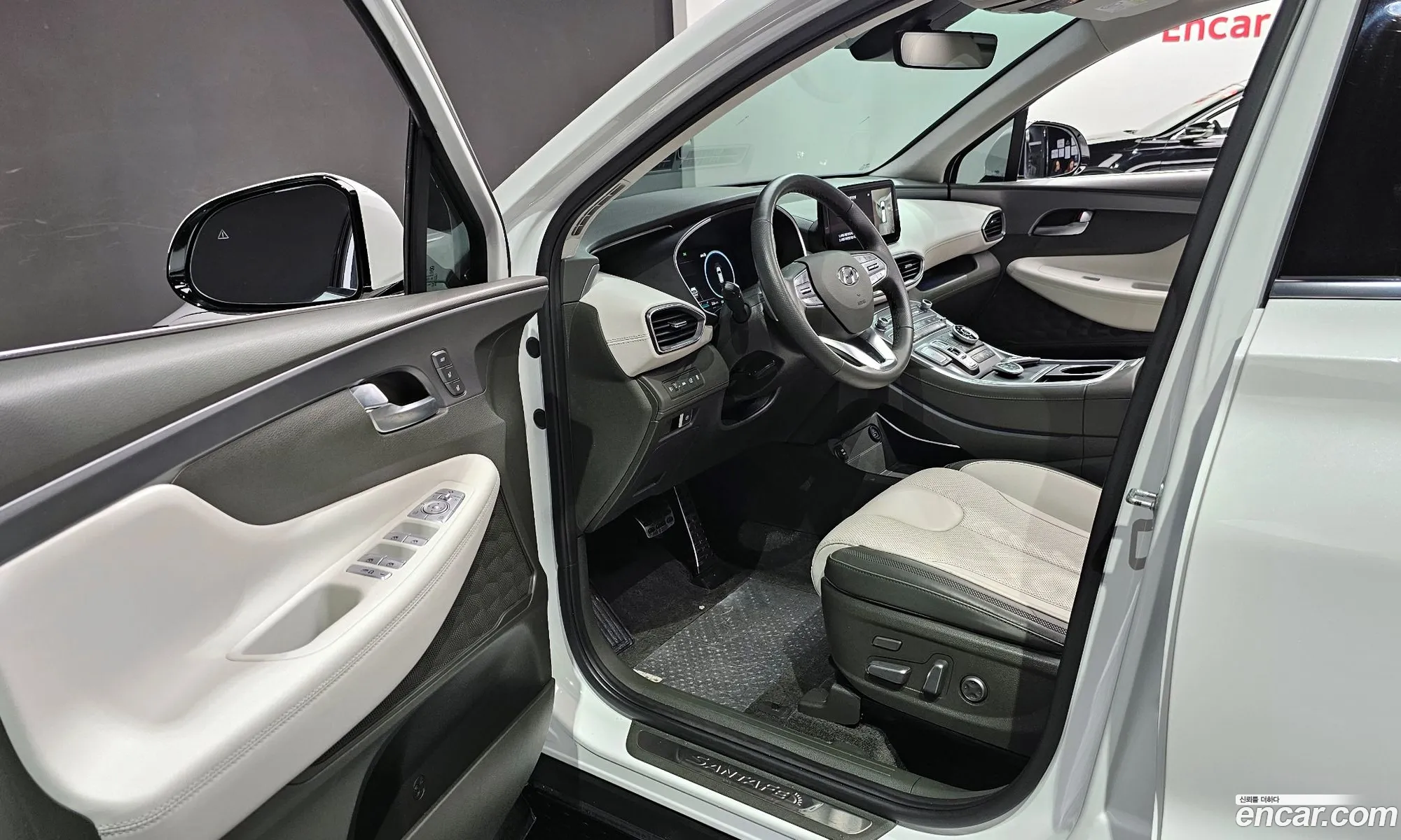 Hyundai Santa Fe 2021 KMHS581LHMU409723 — 32