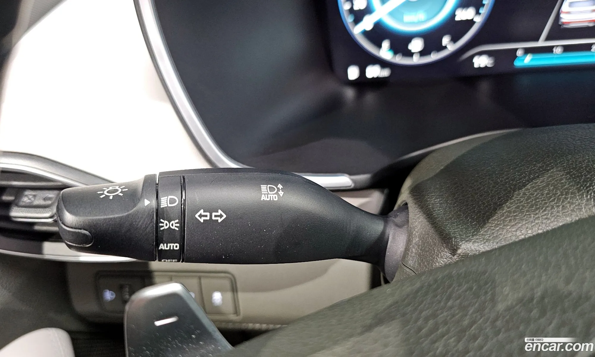 Hyundai Santa Fe 2021 KMHS581LHMU409723 — 17