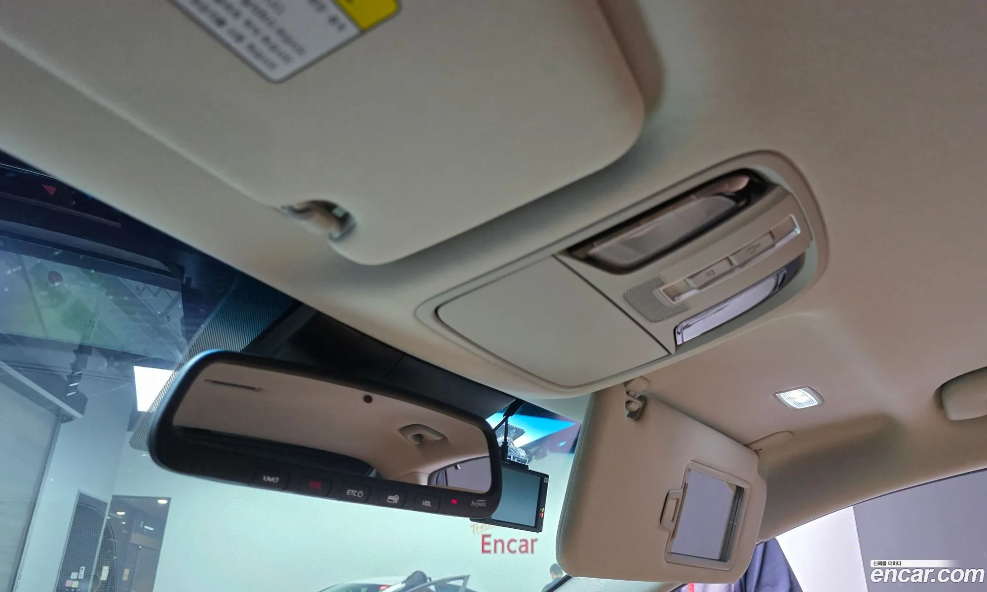 Kia K7 Premier 2019 KNALD416BLA177429 — 9