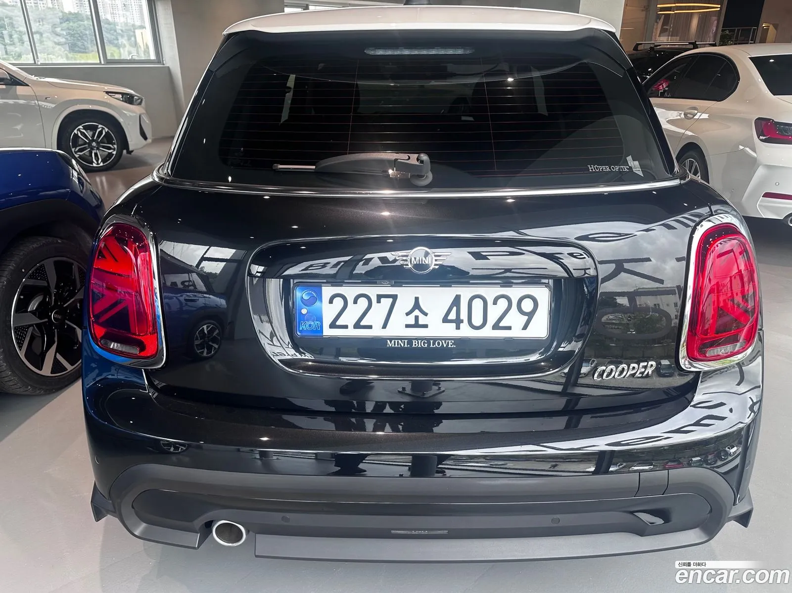 Mini Cooper 2024 — 16