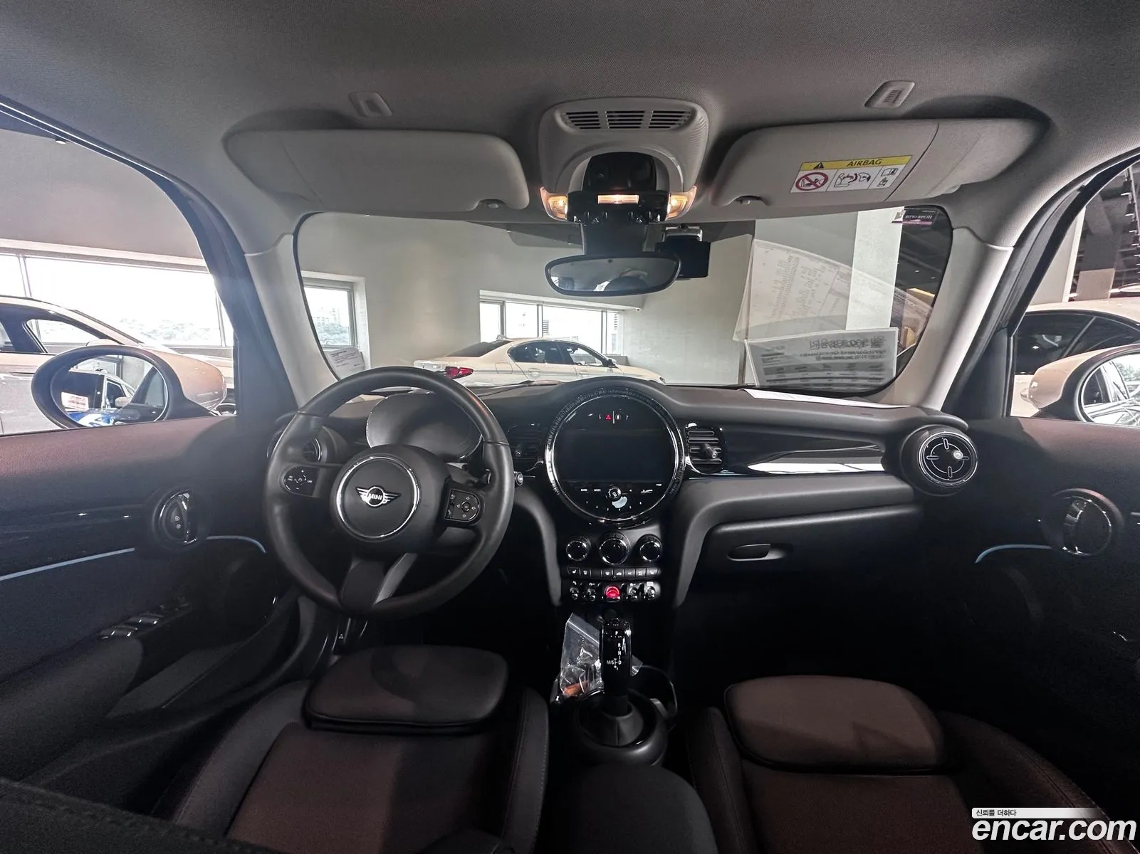 Mini Cooper 2024 — 2