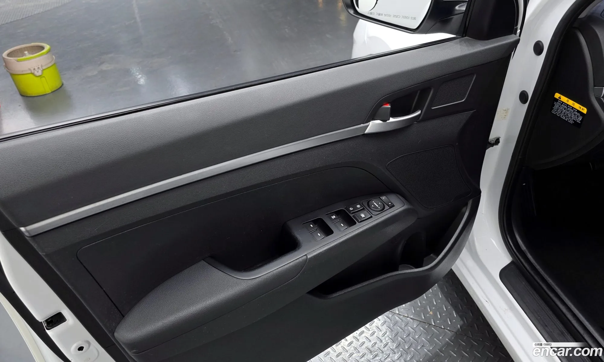 Hyundai Elantra AD 2018 — 16