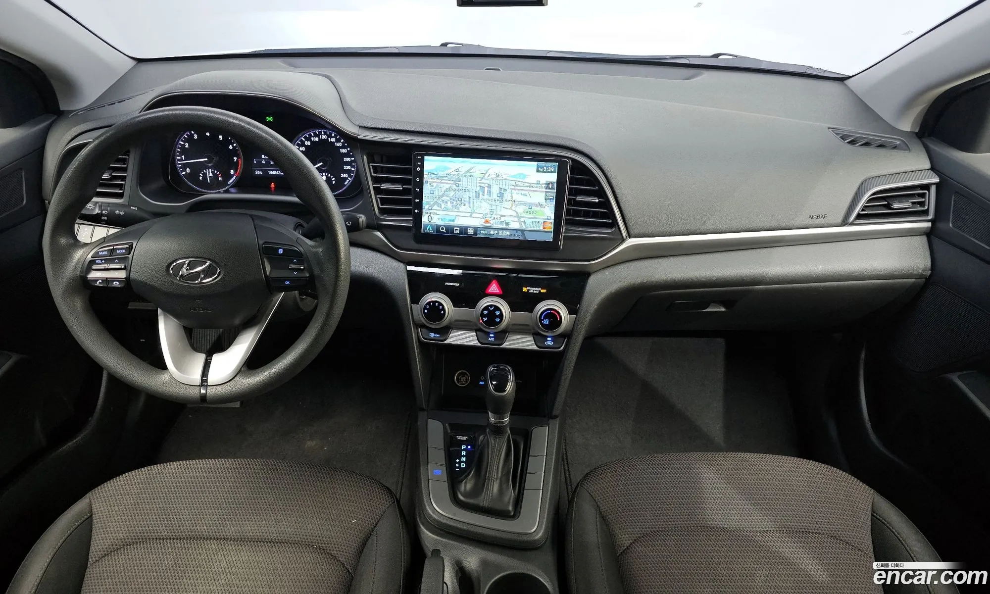 Hyundai Elantra AD 2018 — 2