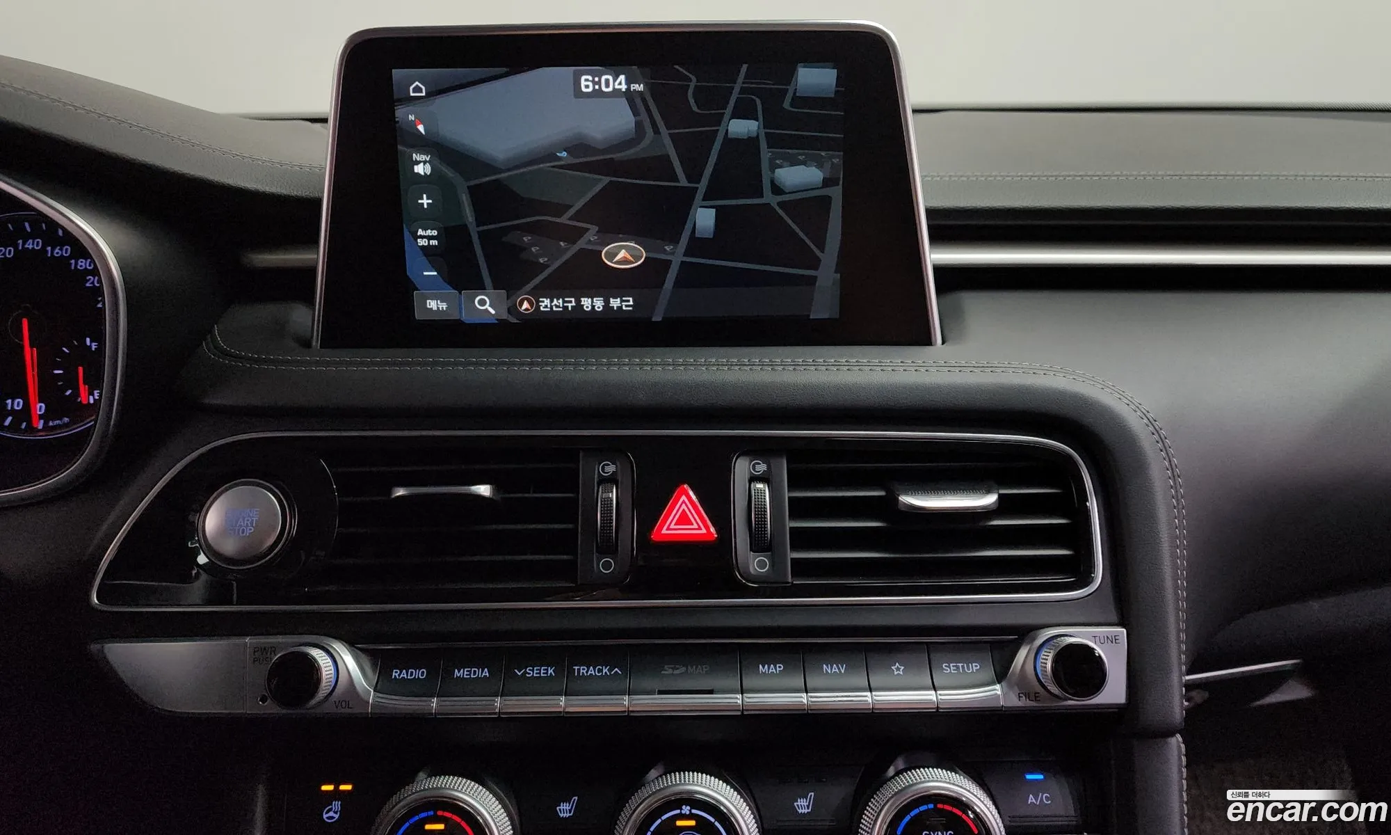 Genesis G70 2018 KMTG241ABKU033796 — 7