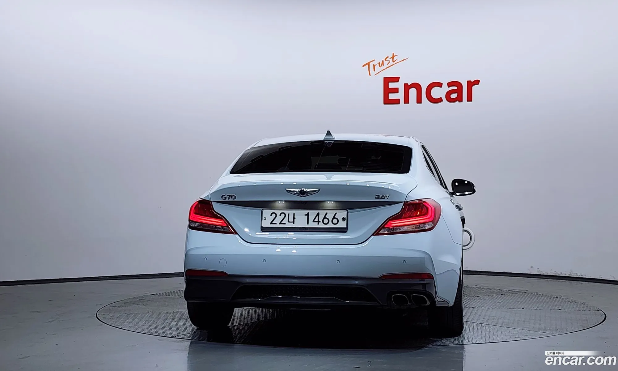 Genesis G70 2018 KMTG241ABKU033796 — 18