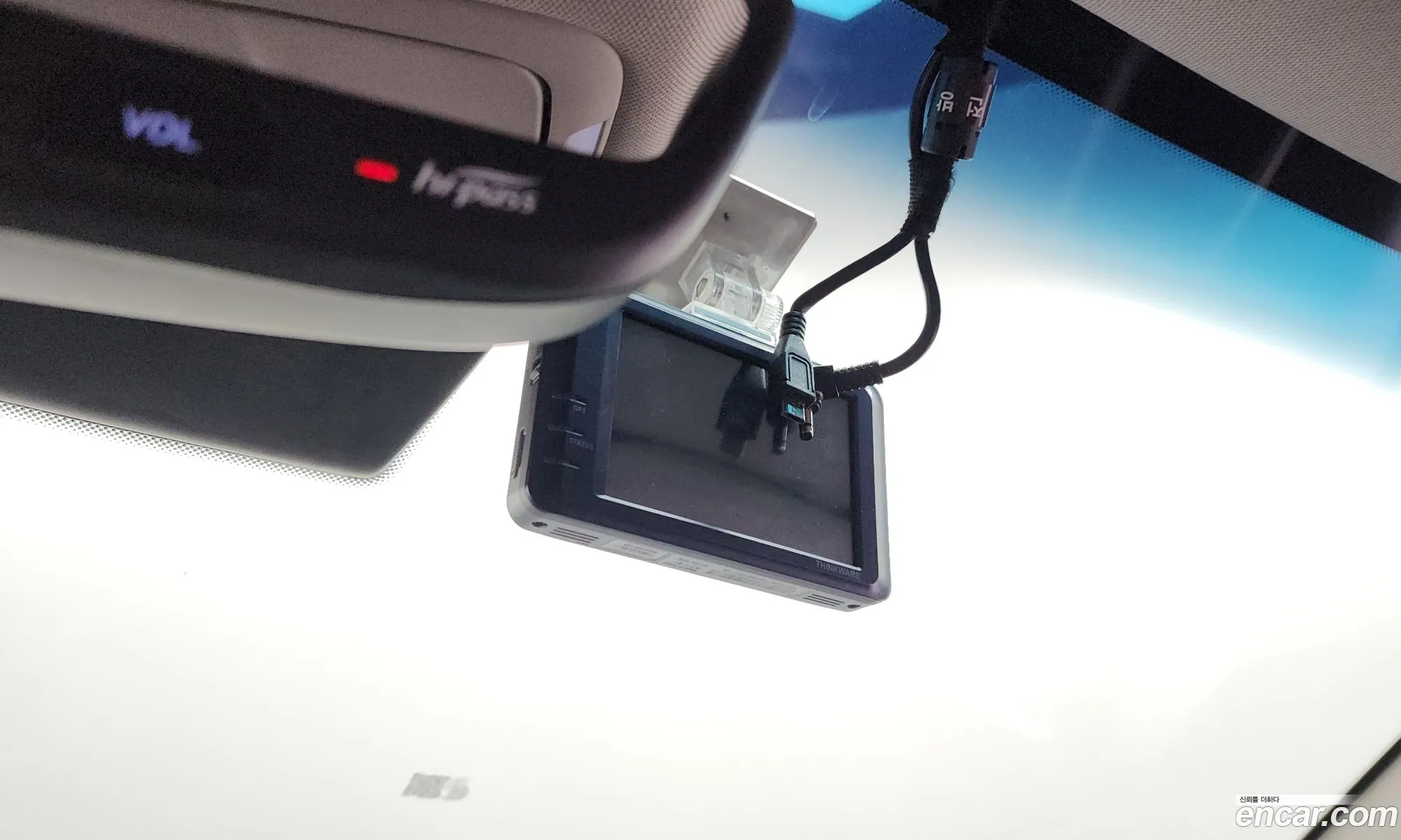 Genesis G70 2018 KMTG241ABKU033796 — 5