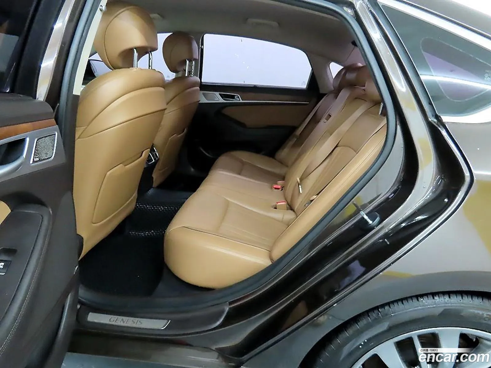 Genesis G80 2016 — 15