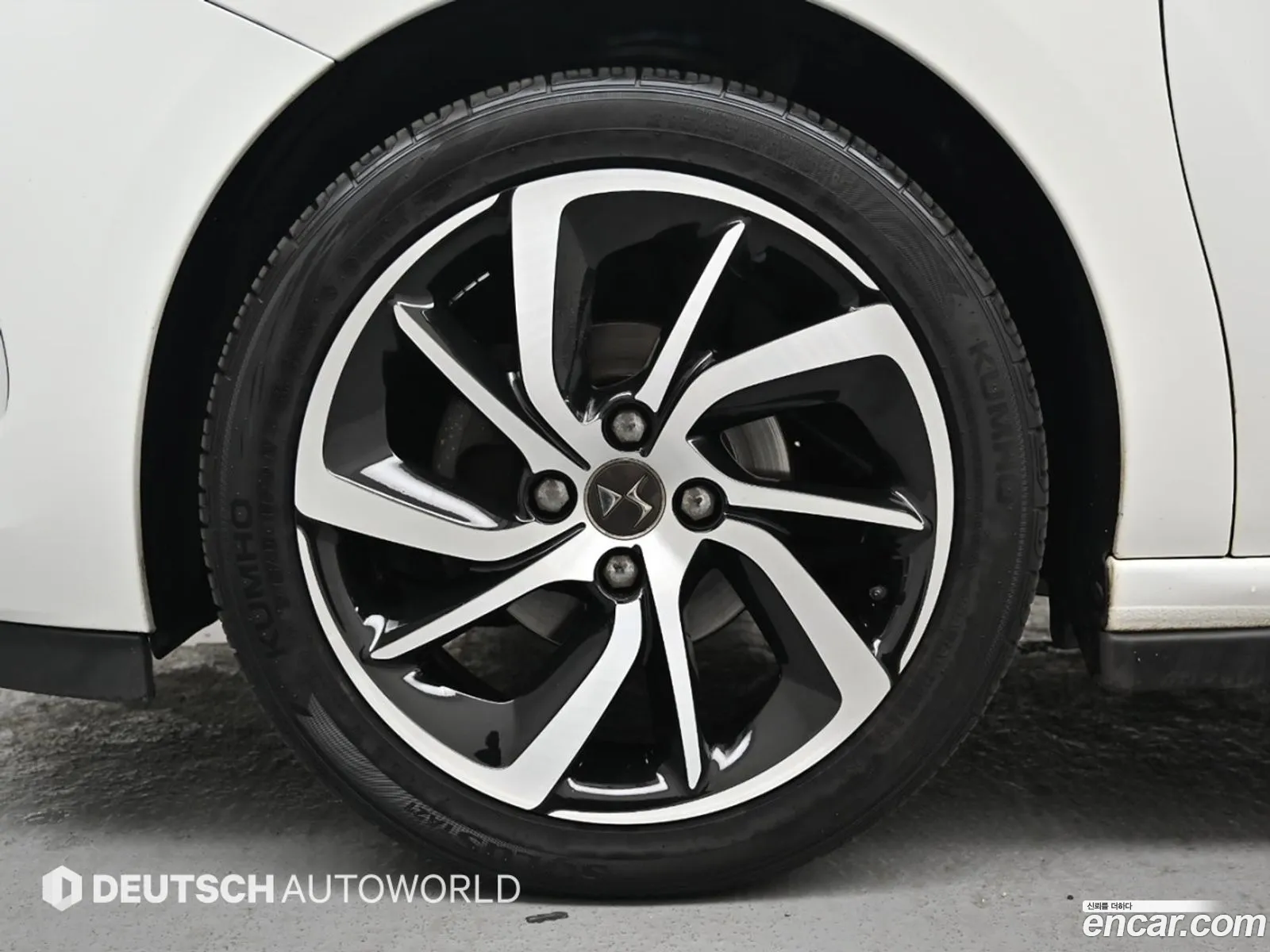 Citroen/DS DS3 2018 — 13