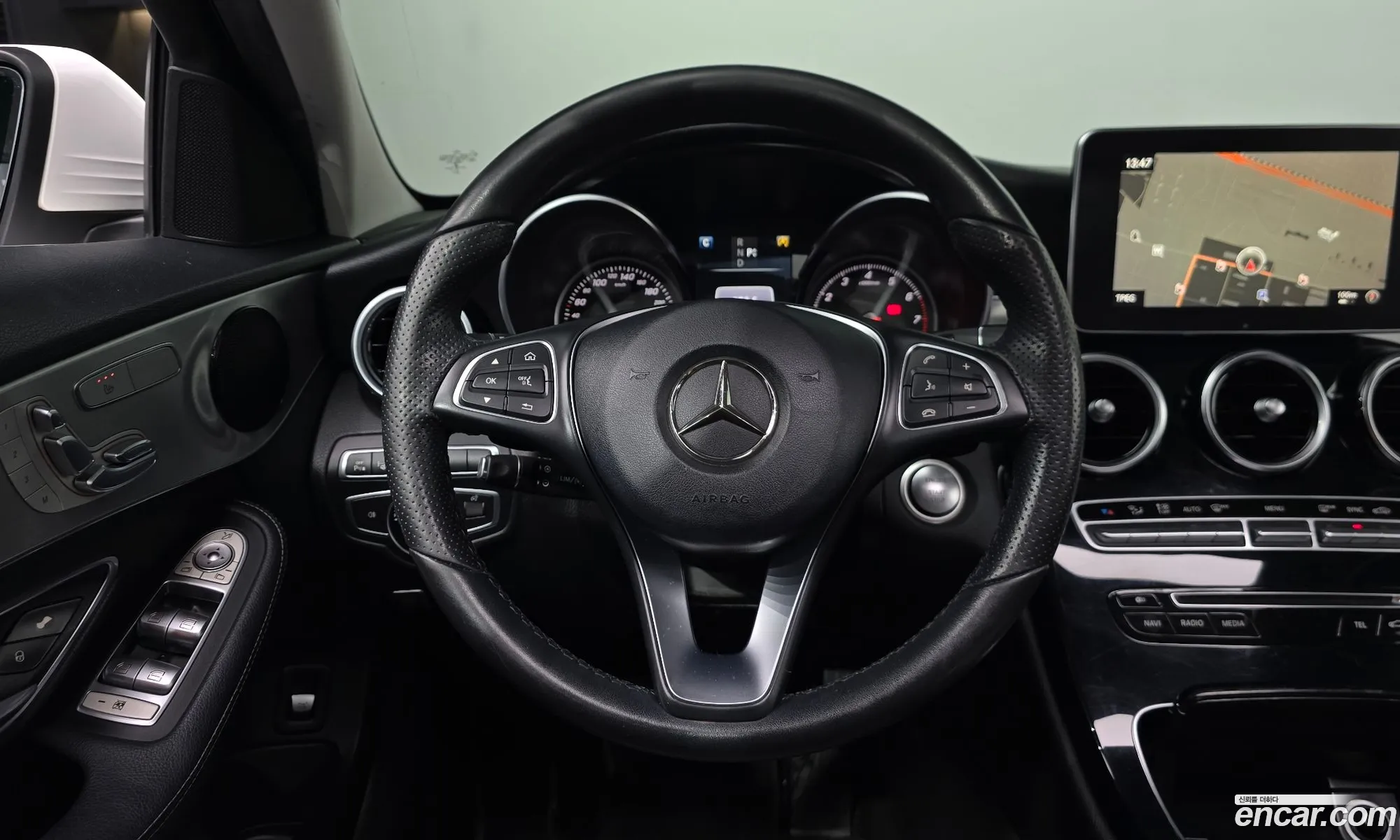 Mercedes-Benz C-Class W205 2017 — 15