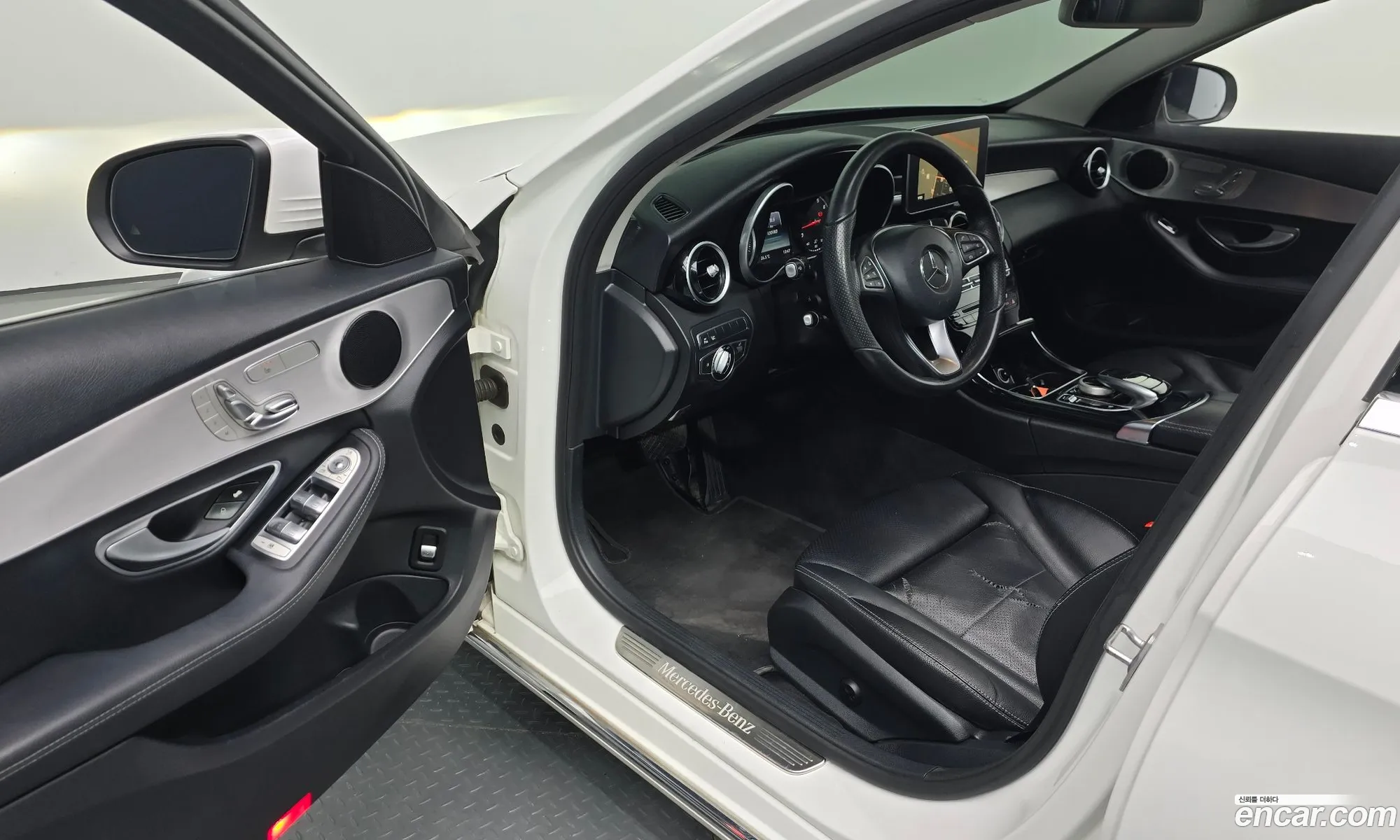 Mercedes-Benz C-Class W205 2017 — 14