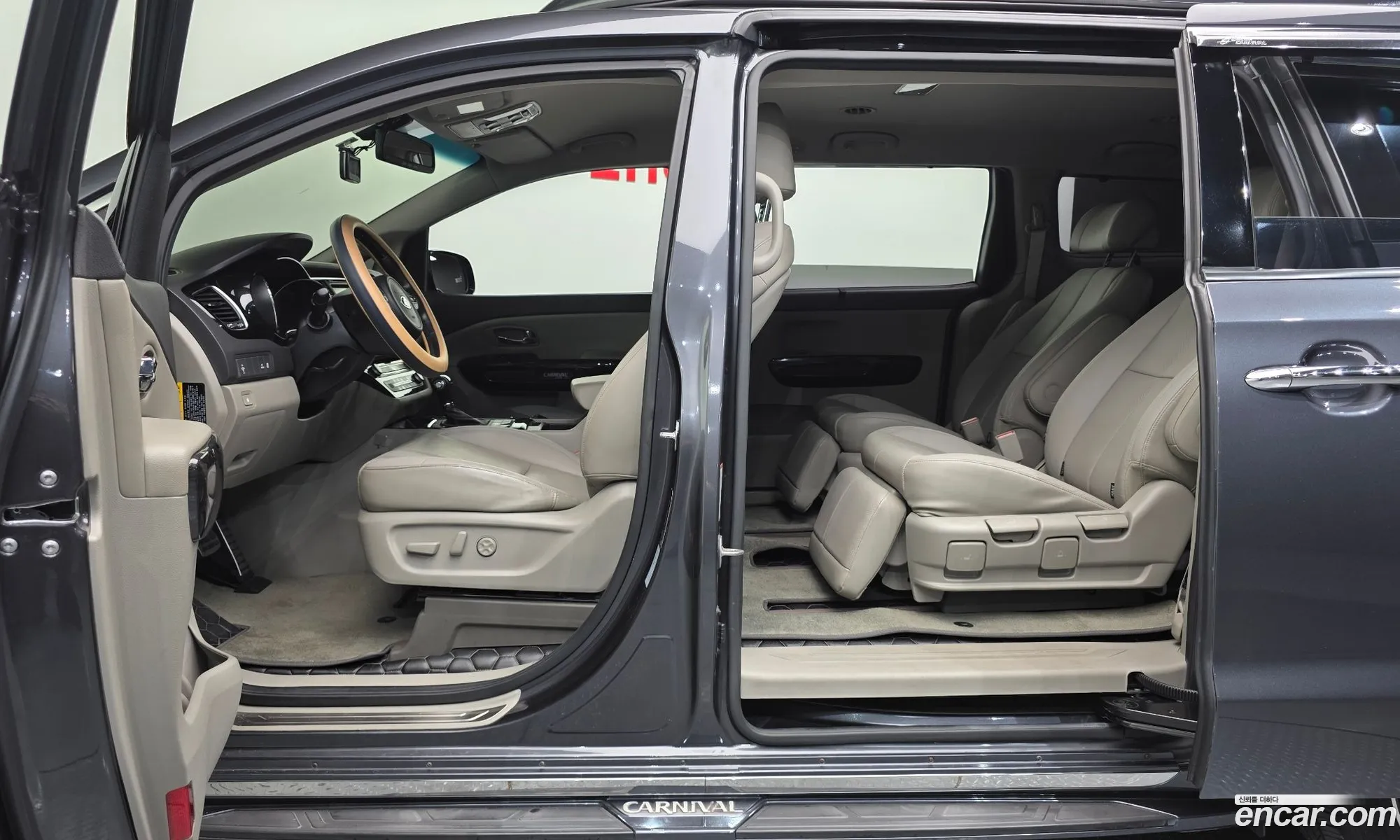 Kia Carnival 2015 KNAME811BGS093791 — 17