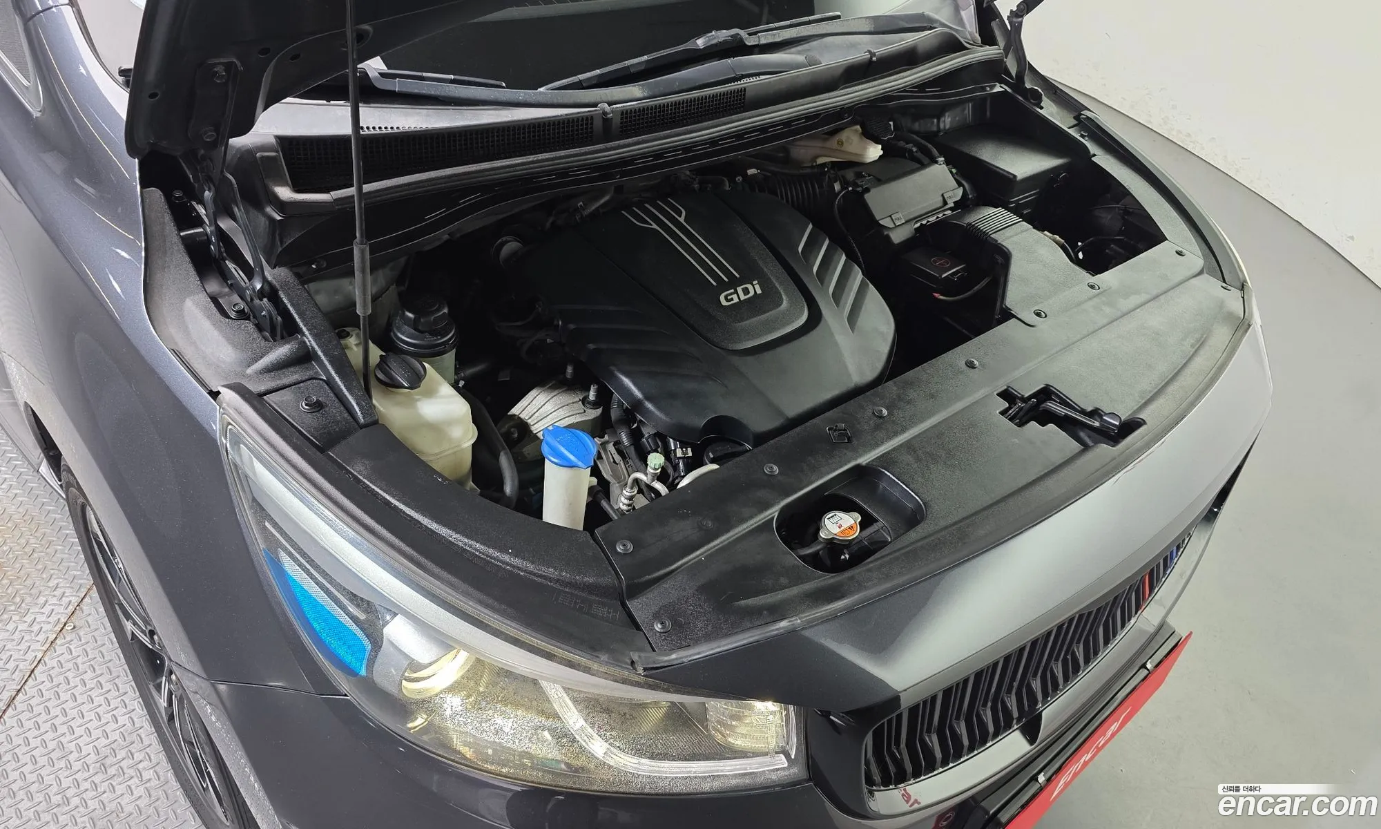 Kia Carnival 2015 KNAME811BGS093791 — 5