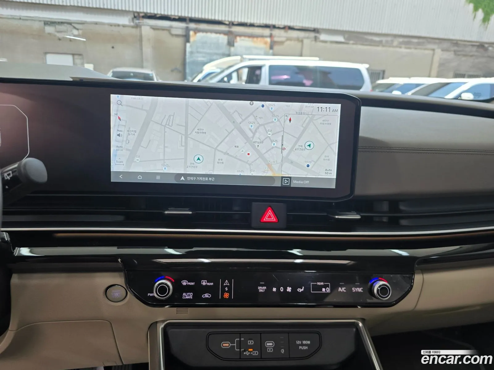 Kia Carnival 2024 — 10